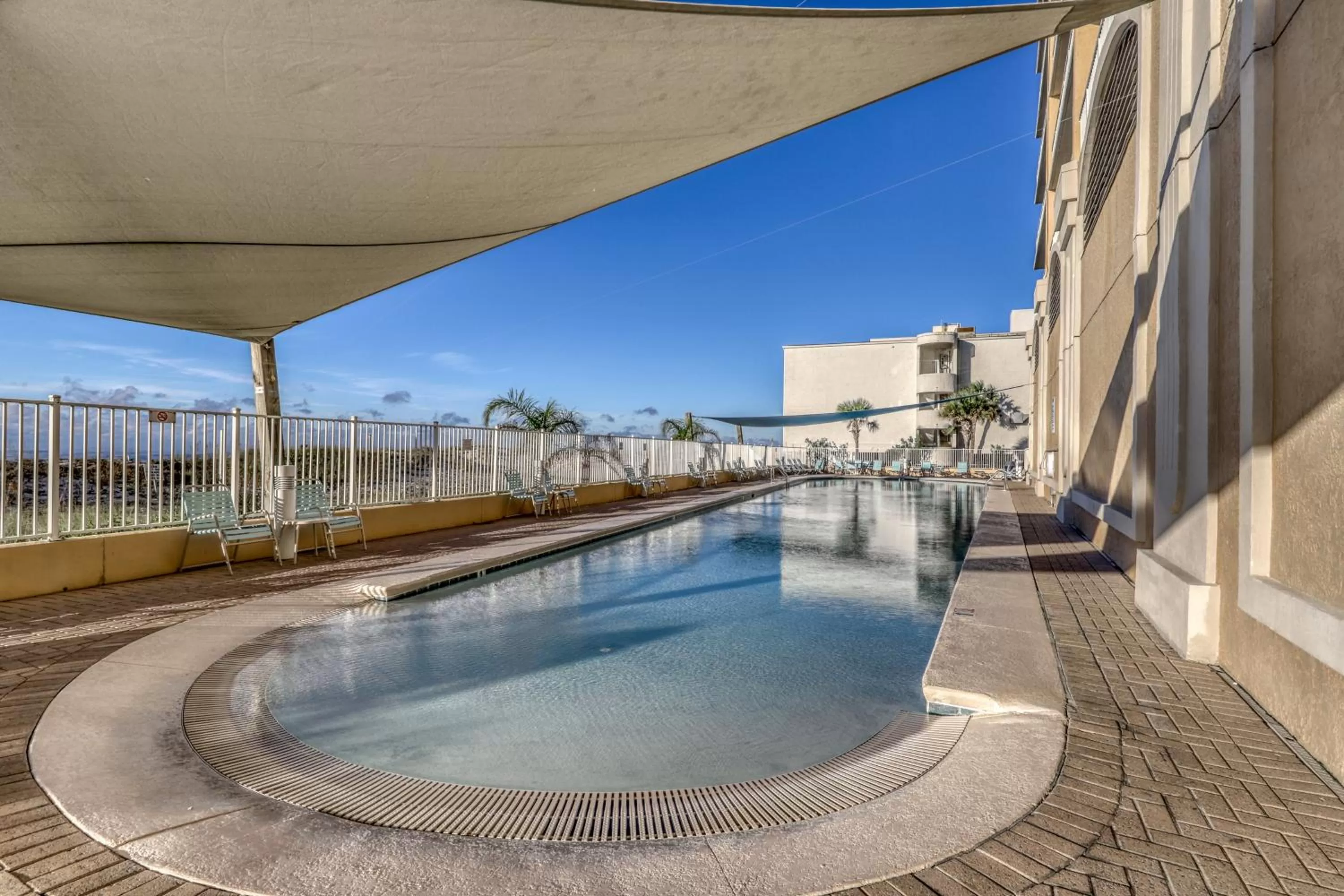 Swimming Pool in San Carlos #1208