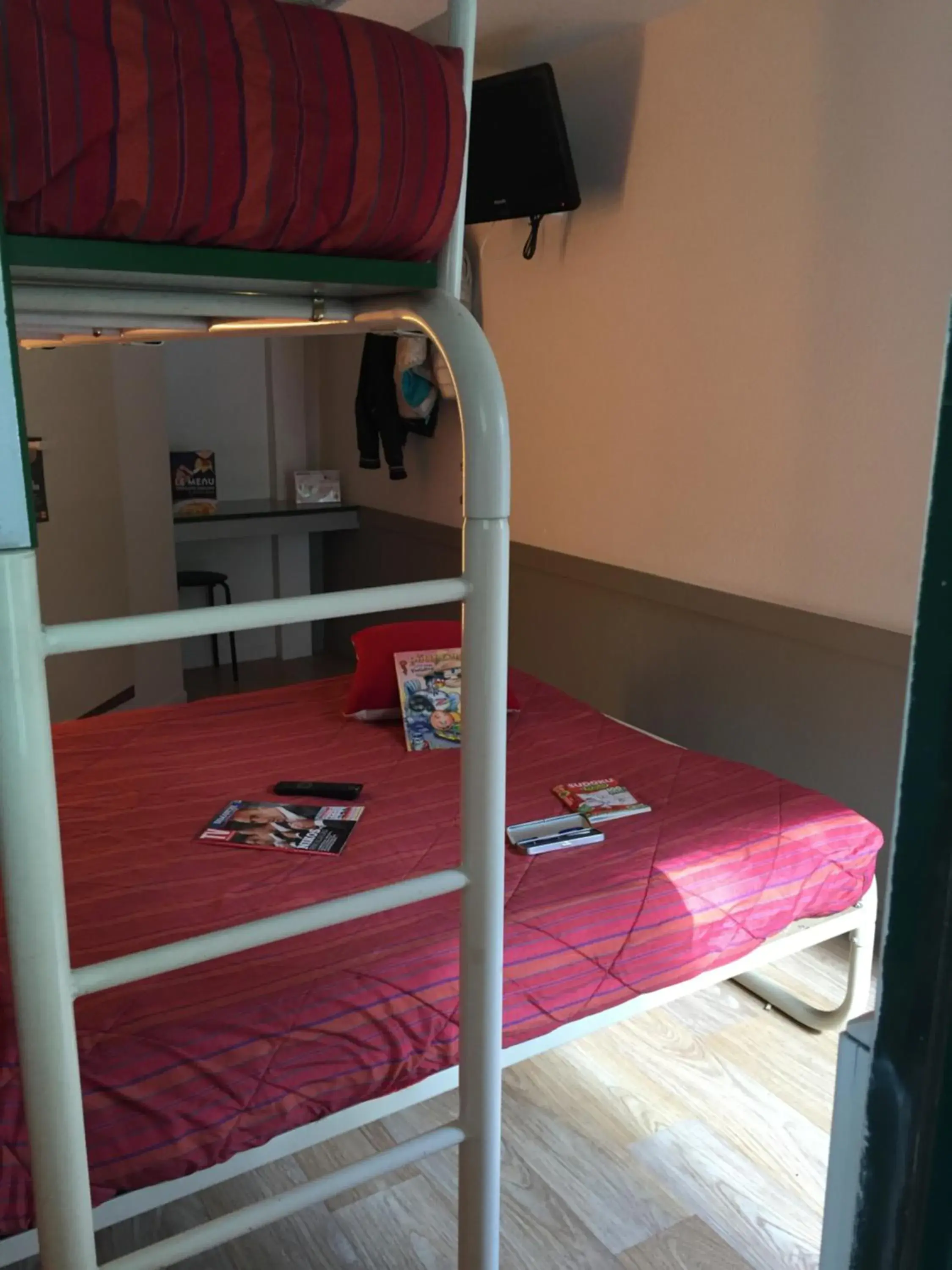 bunk bed, Bed in Premiere Classe St Etienne Nord Villars