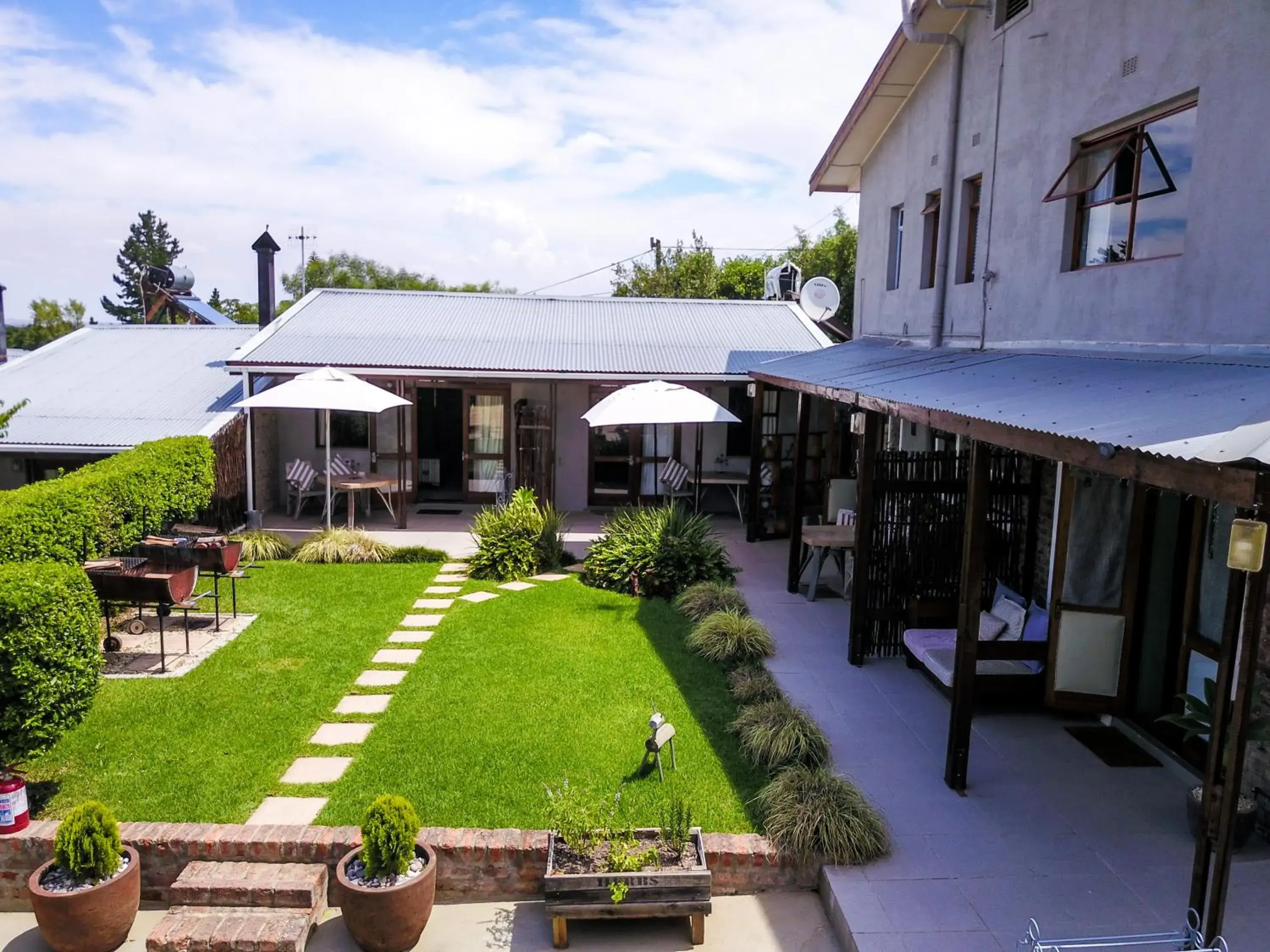 BBQ facilities, Property Building in A Hilltop Country Retreat