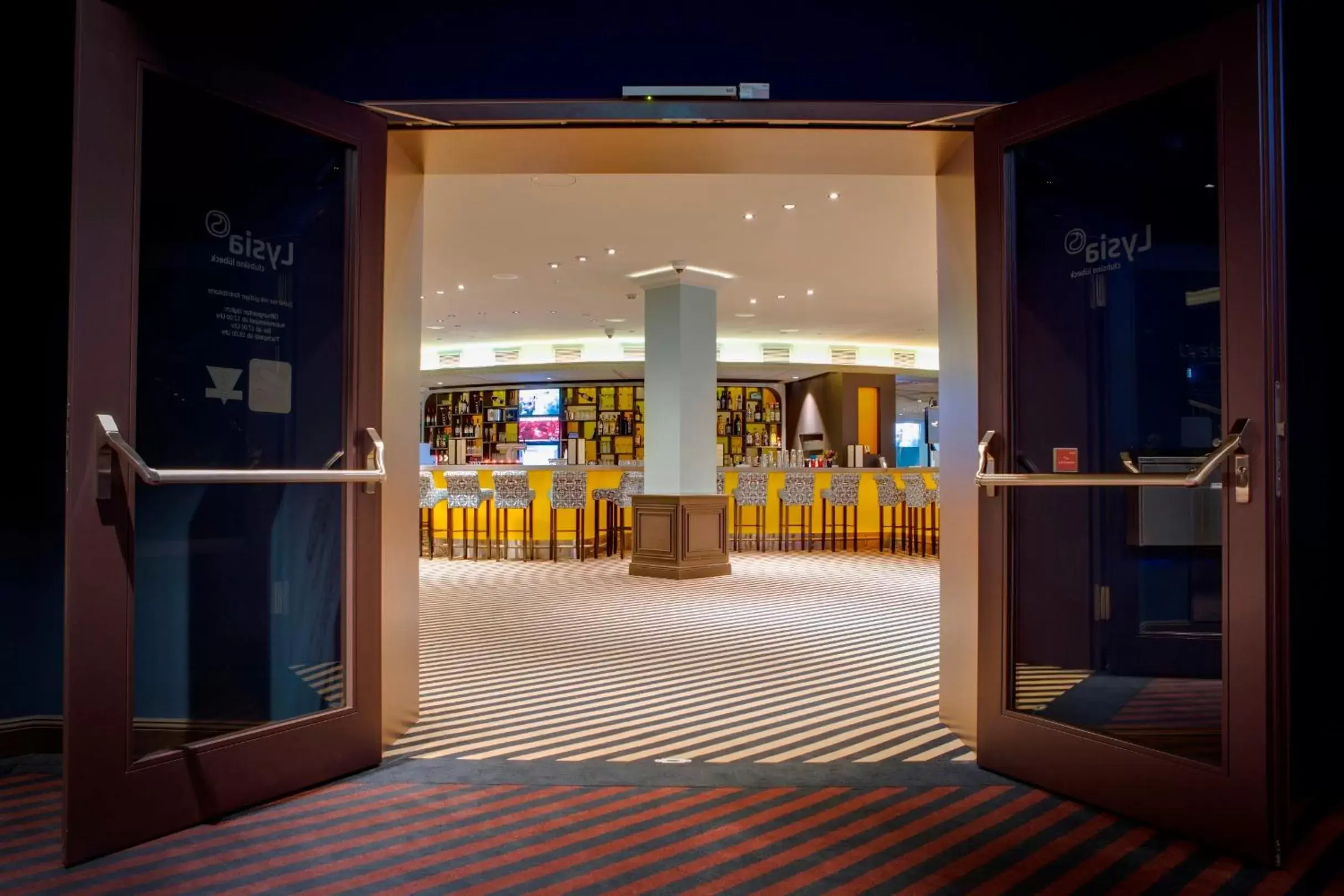 Facade/entrance in Park Inn by Radisson Lübeck Facade/entrance in Park Inn by Radisson Lübeck