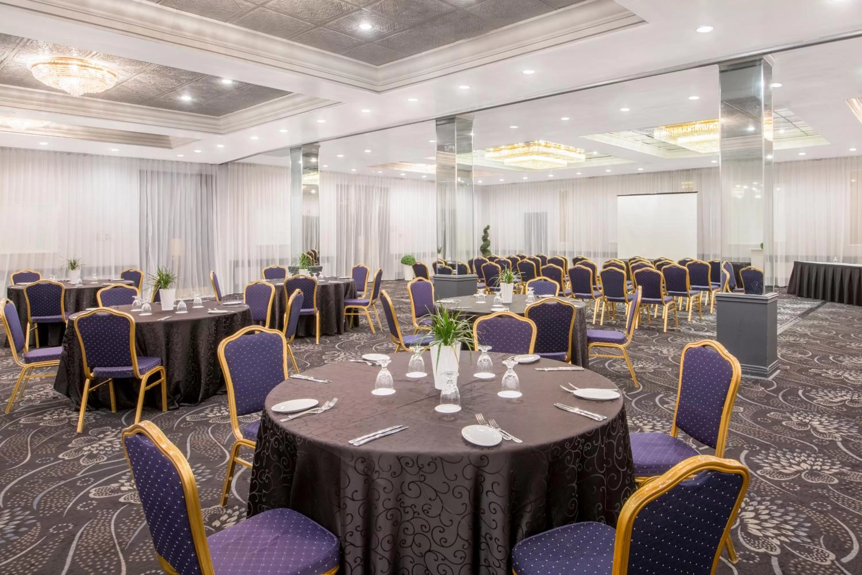 Meeting/conference room in Armon Plaza Montreal Airpt, Trademark Collection by Wyndham