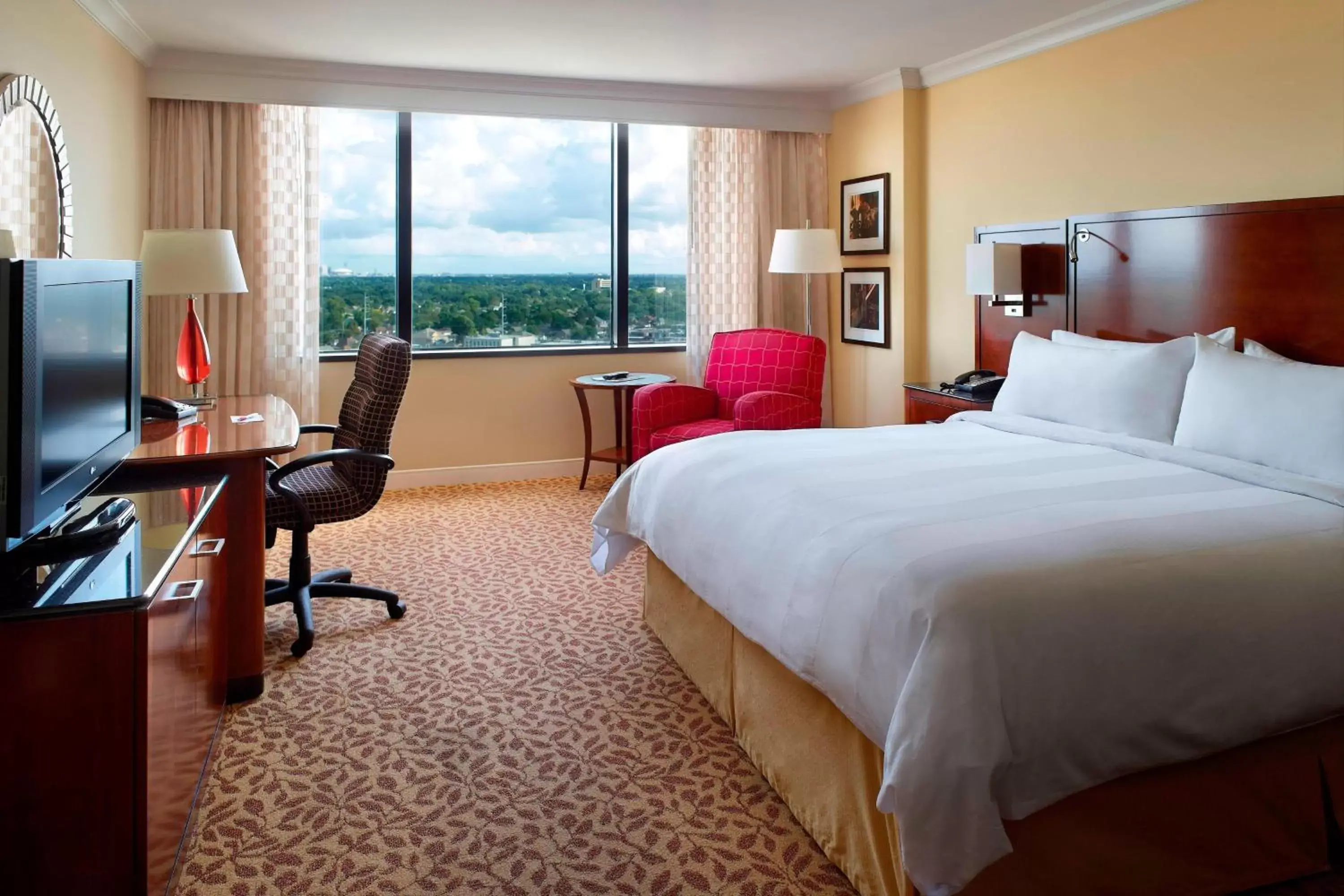 King Room in New Orleans Marriott Metairie At Lakeway King Room in New Orleans Marriott Metairie At Lakeway