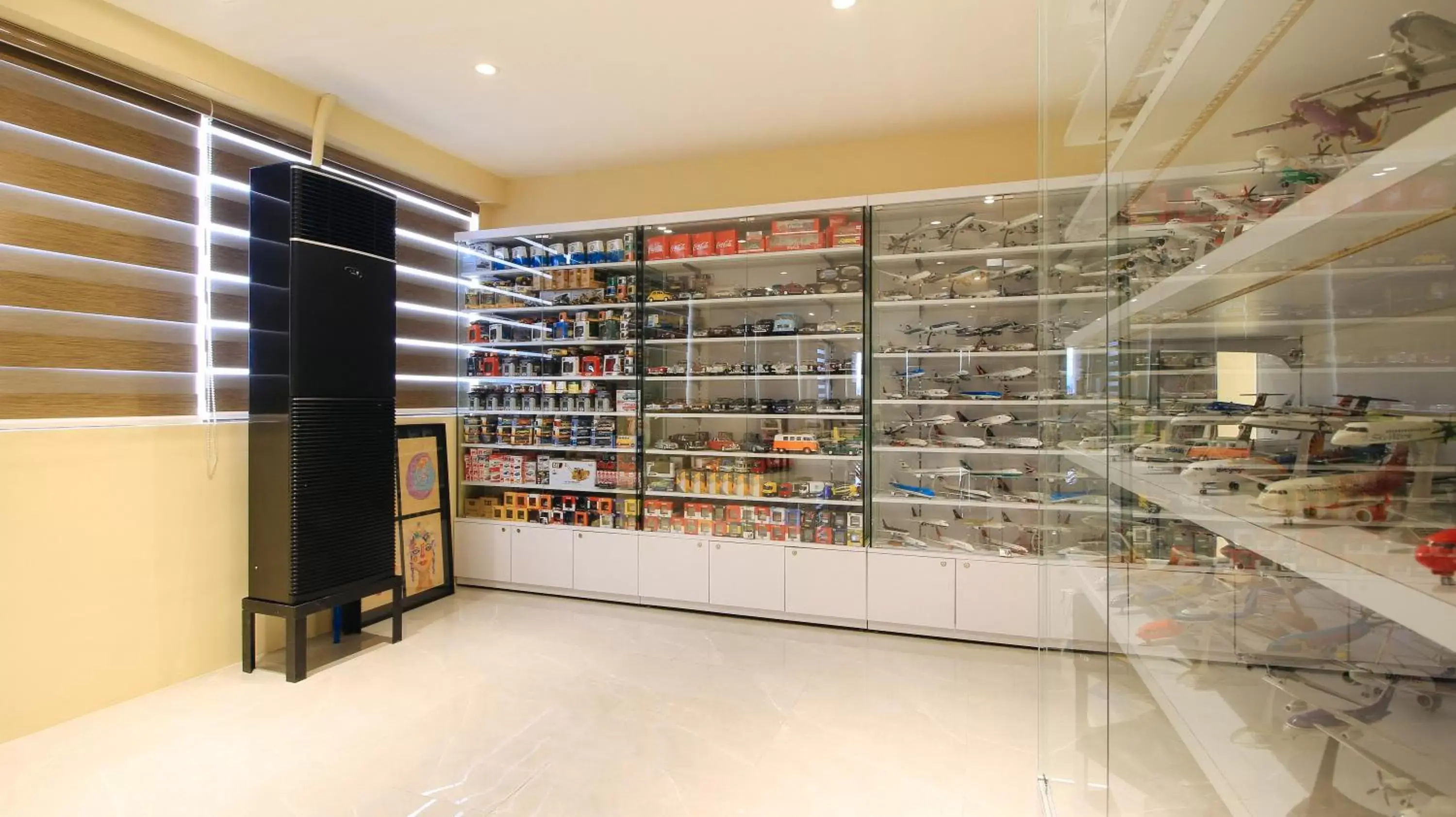 Lobby or reception in RedDoorz at Hotel Rosemarie Lobby or reception in RedDoorz at Hotel Rosemarie