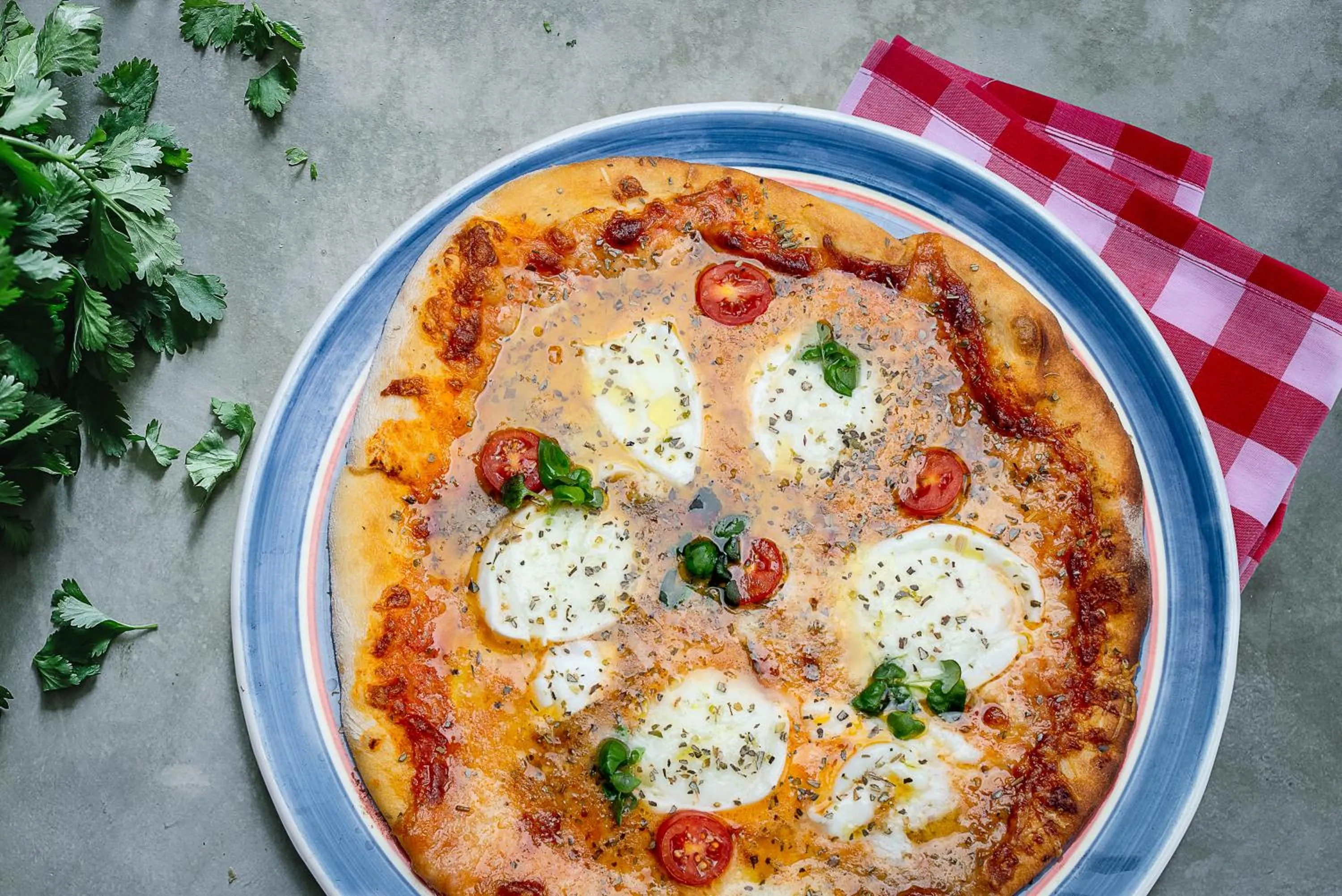 Food and drinks in Sedona Hotel Yangon