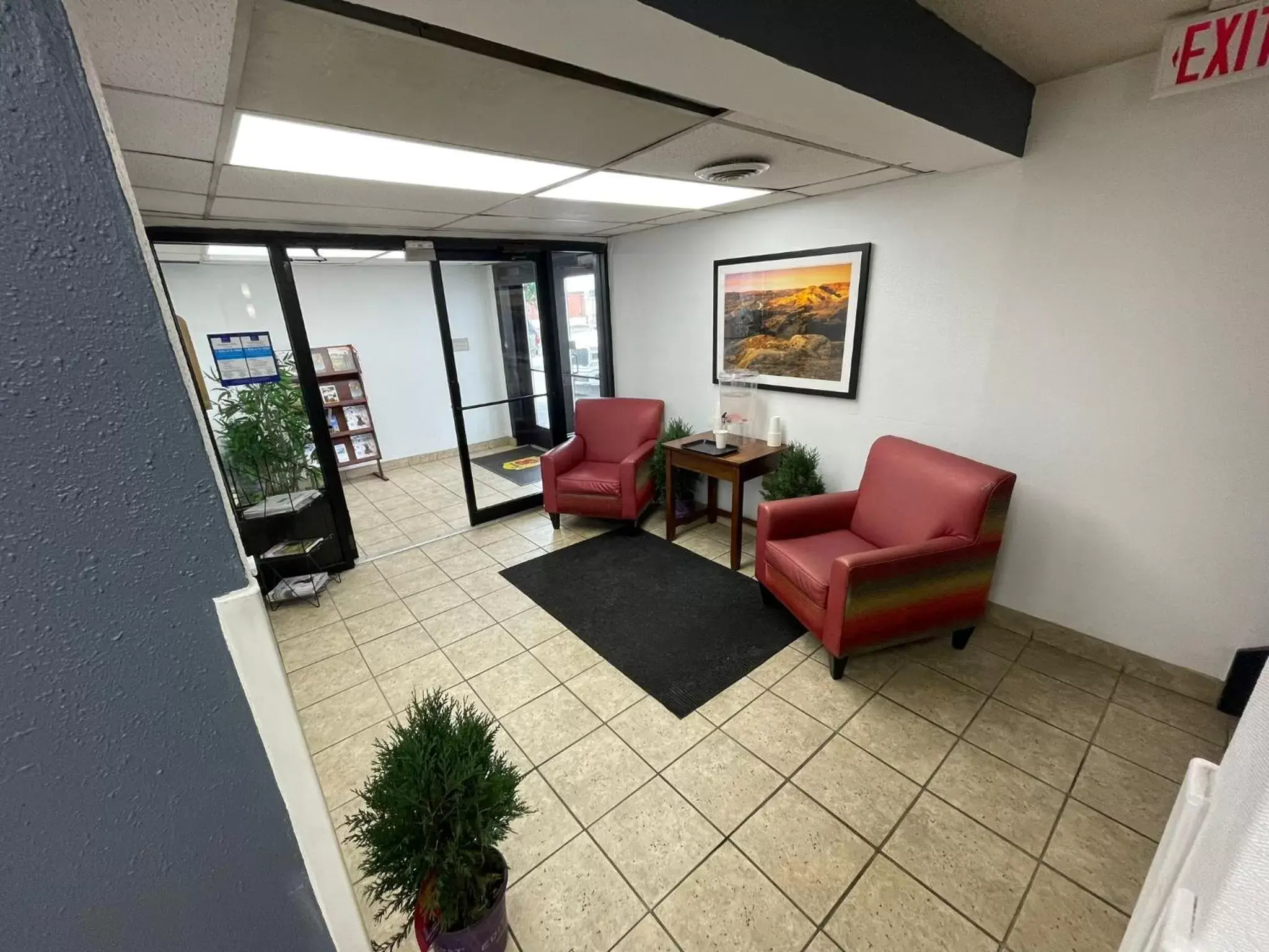 Lobby/Reception in Super 8 by Wyndham Williston ND