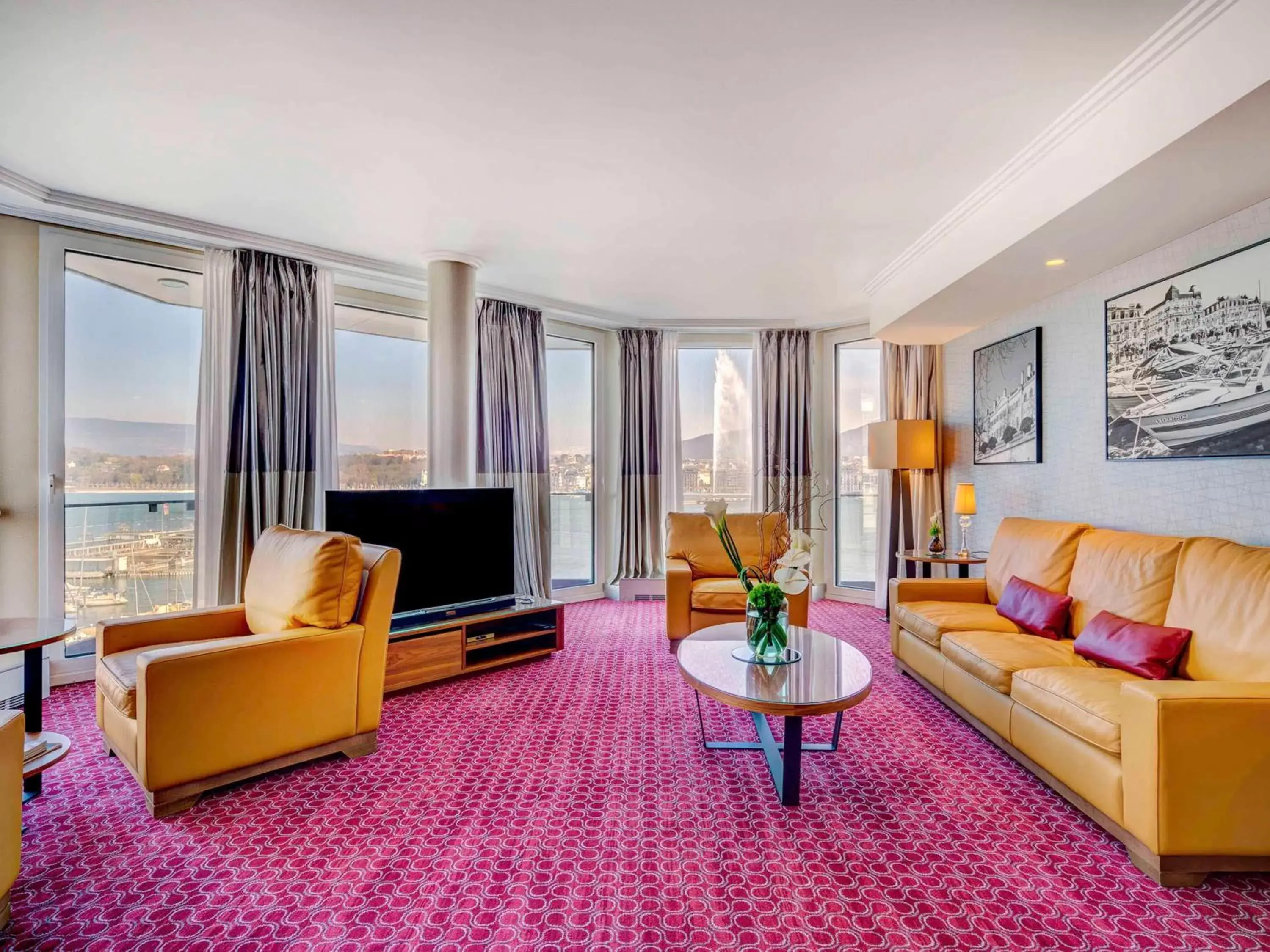 Bedroom, Seating Area in Fairmont Grand Hotel Geneva