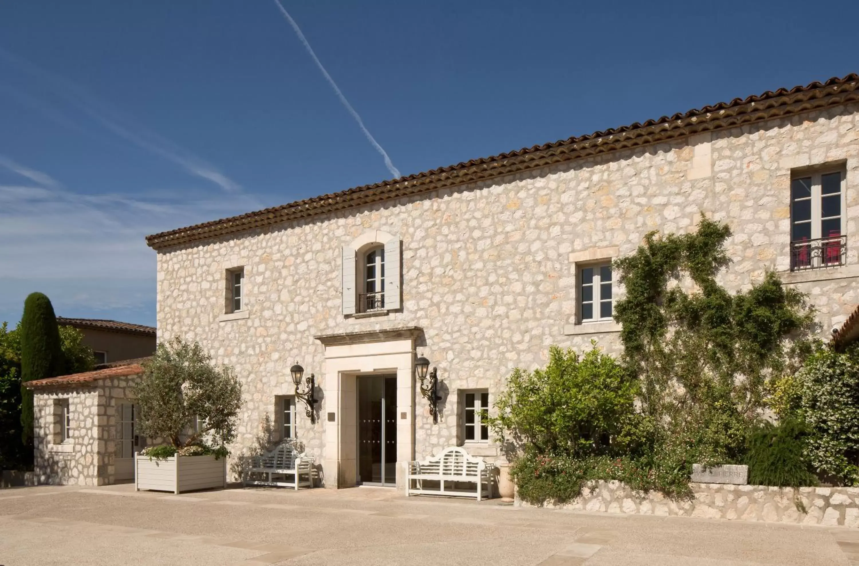 Facade/entrance, Property Building in Domaine du Mas De Pierre