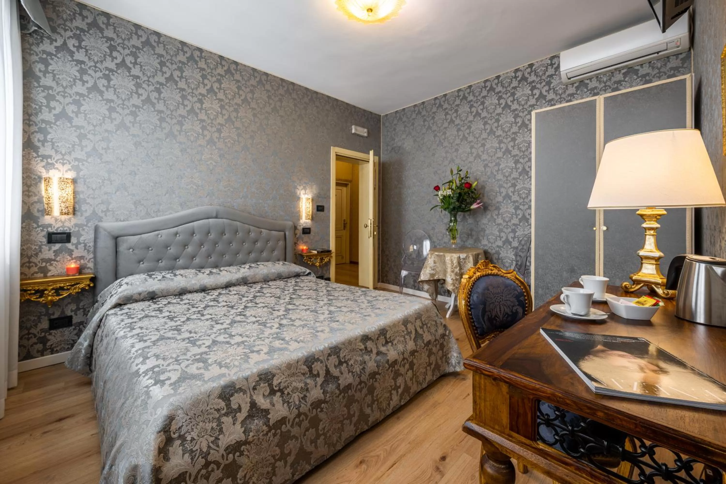 Photo of the whole room, Bed in Hotel Apostoli Garden