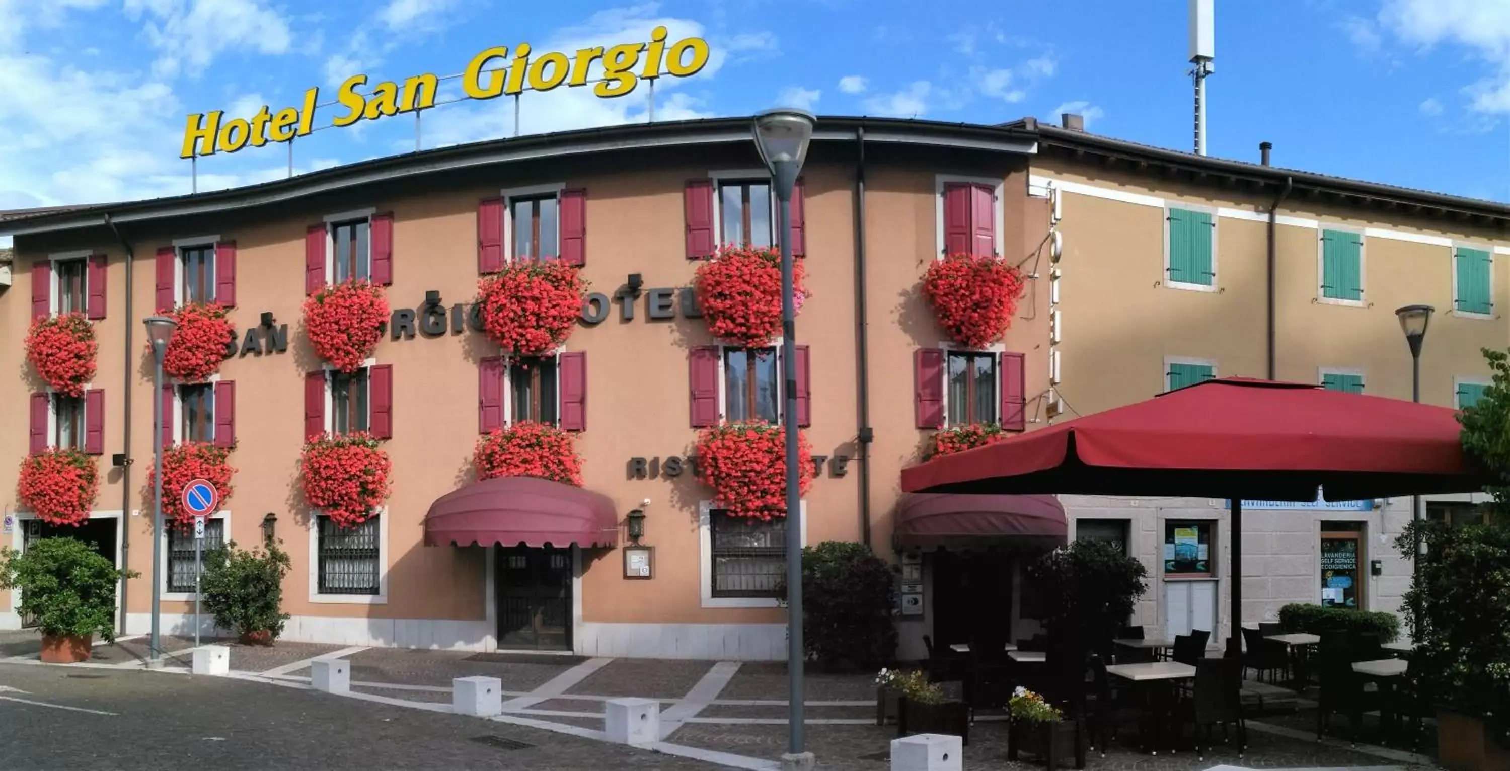 Facade/Entrance in Hotel San Giorgio