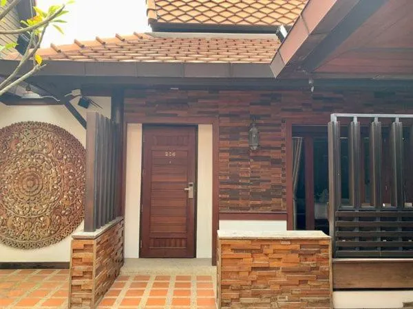 Area and facilities in Yotaka Boutique Hotel Bangkok