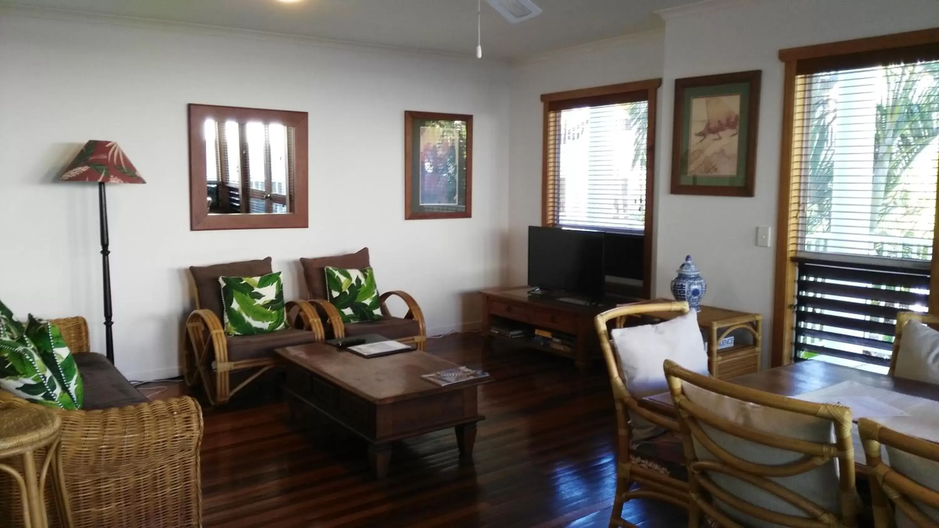 Living room, Seating Area in South Pacific Resort & Spa Noosa