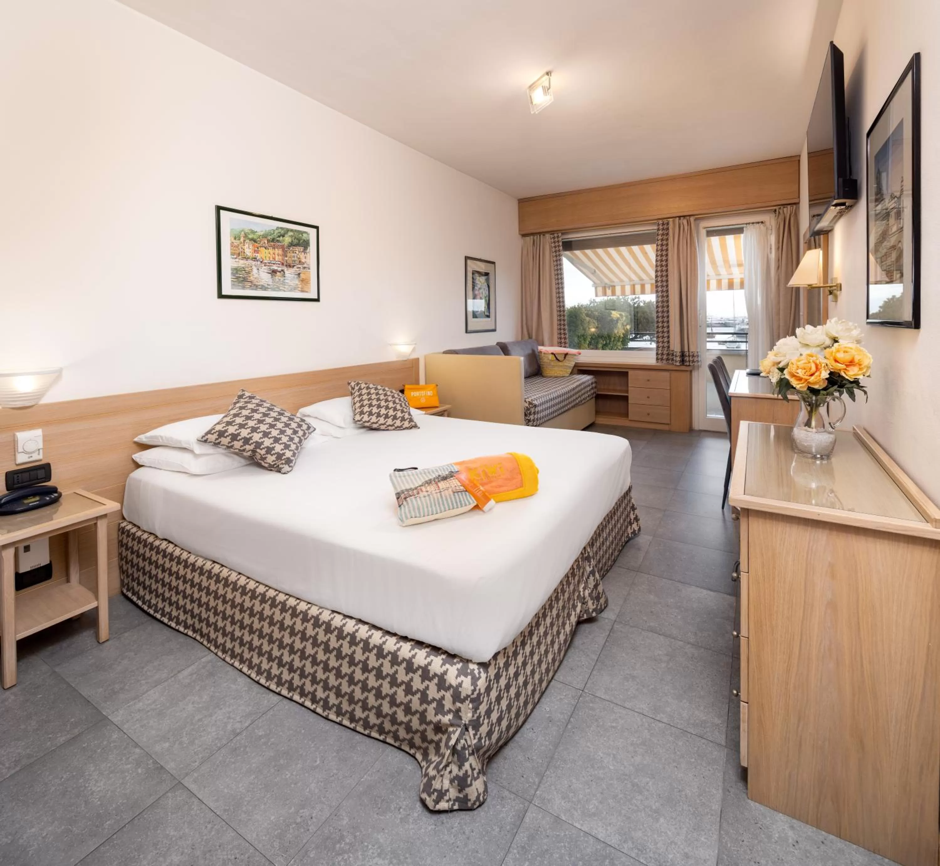 Bedroom, Bed in Hotel Laurin