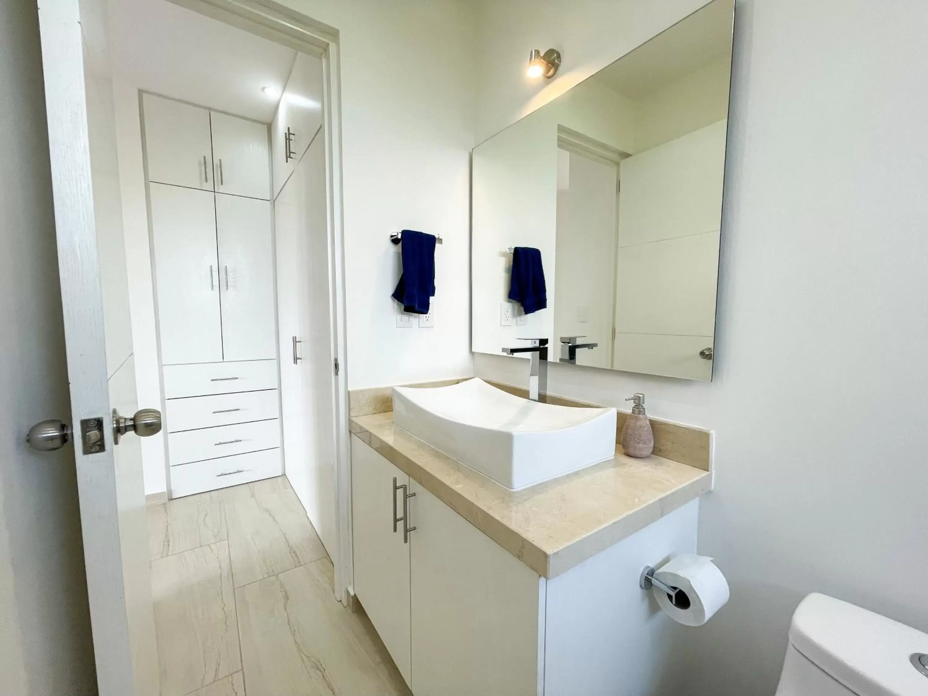 Bathroom in Apartment and Penthouse Blue Luxury Kukulkan Tulum