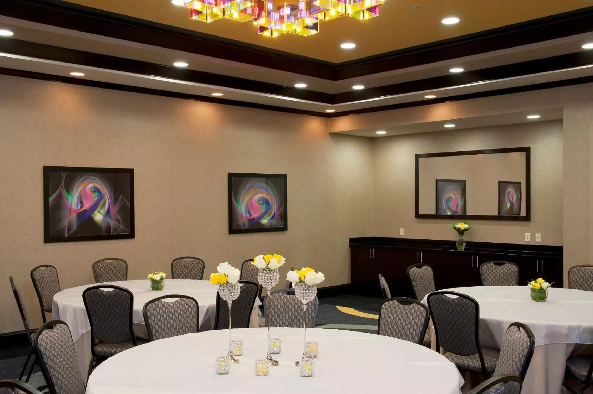 Meeting/conference room, Restaurant/Places to Eat in Hilton Garden Inn Ft Worth Alliance Airport