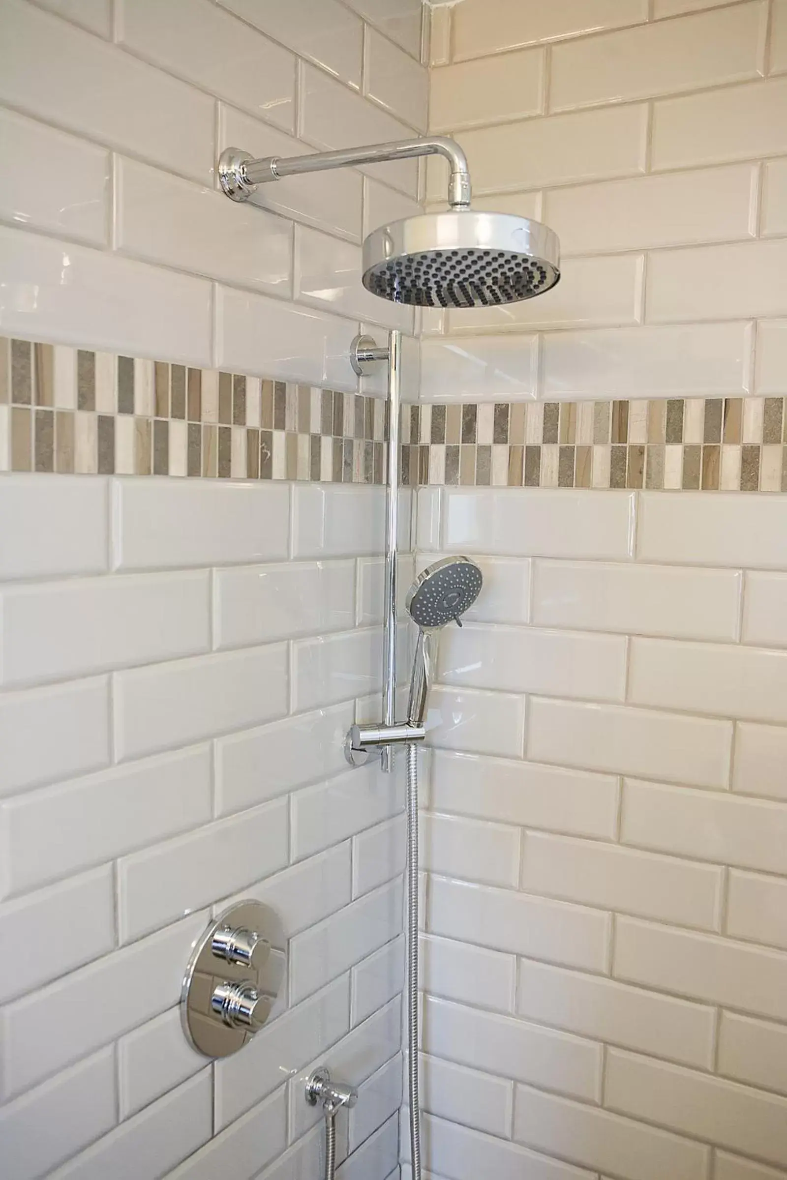 Shower, Bathroom in Super 8 by Wyndham Port Elgin