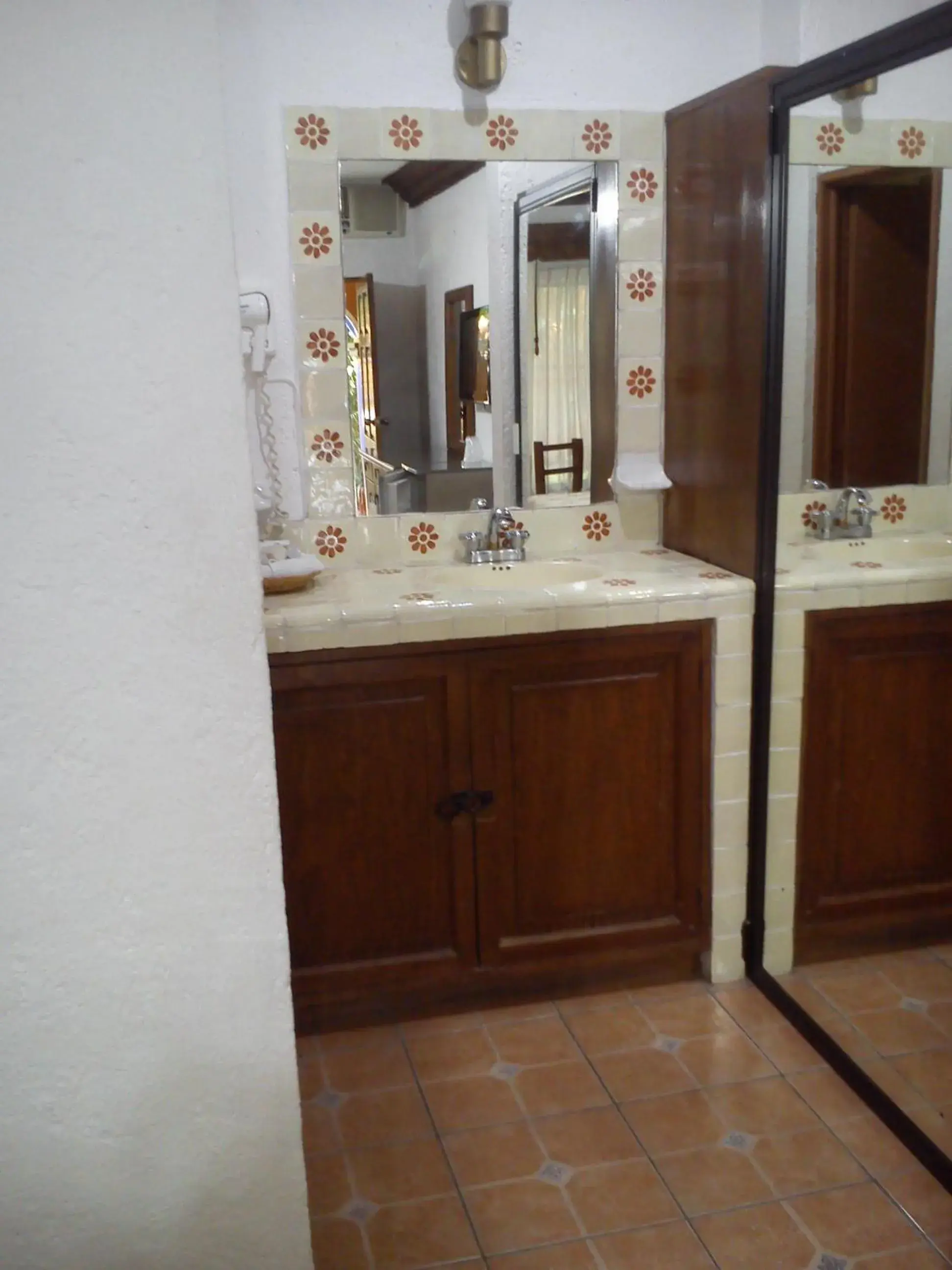 Decorative detail, Bathroom in CasaGrande Posada Ejecutiva