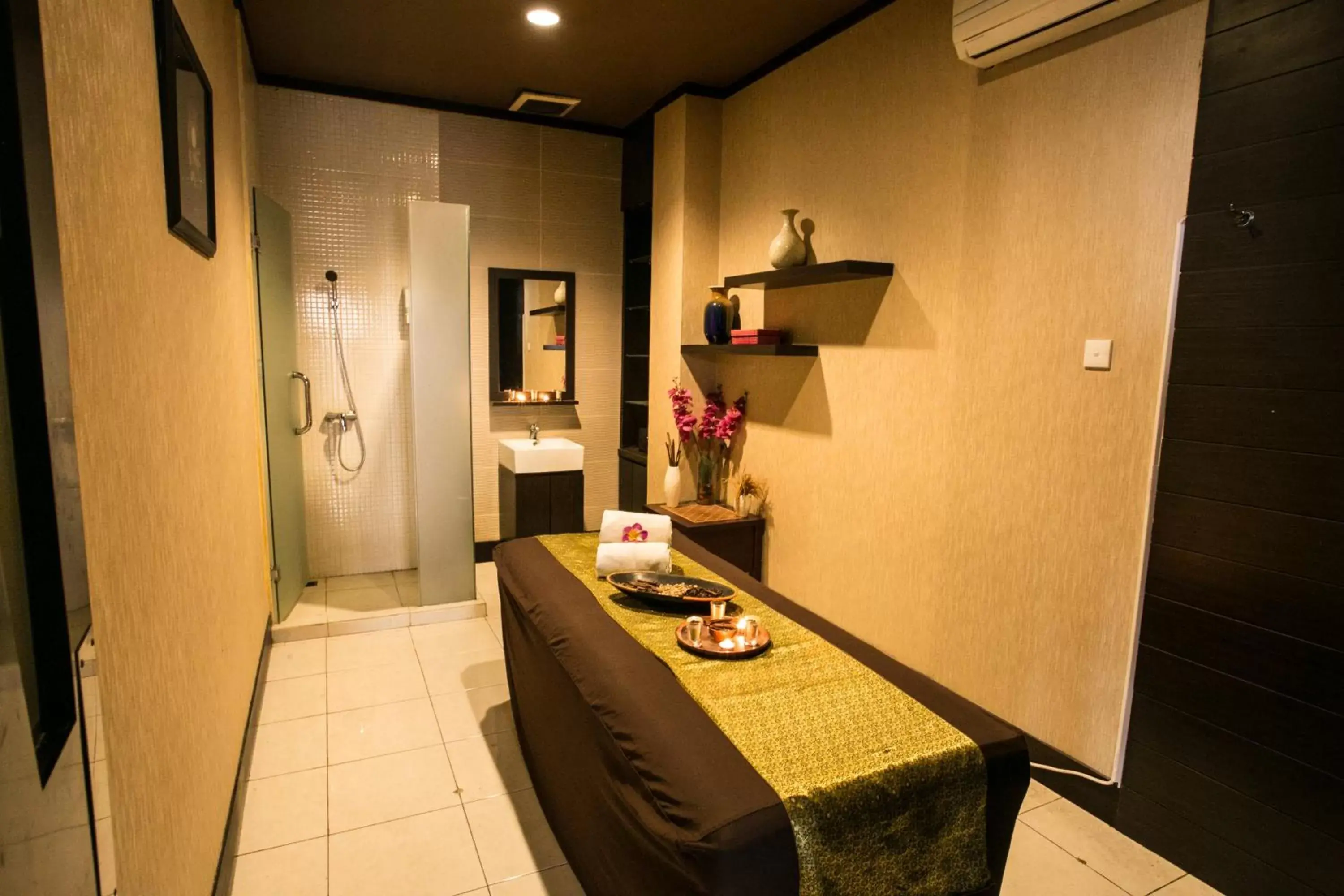 Massage in Swiss-Belhotel Borneo Samarinda