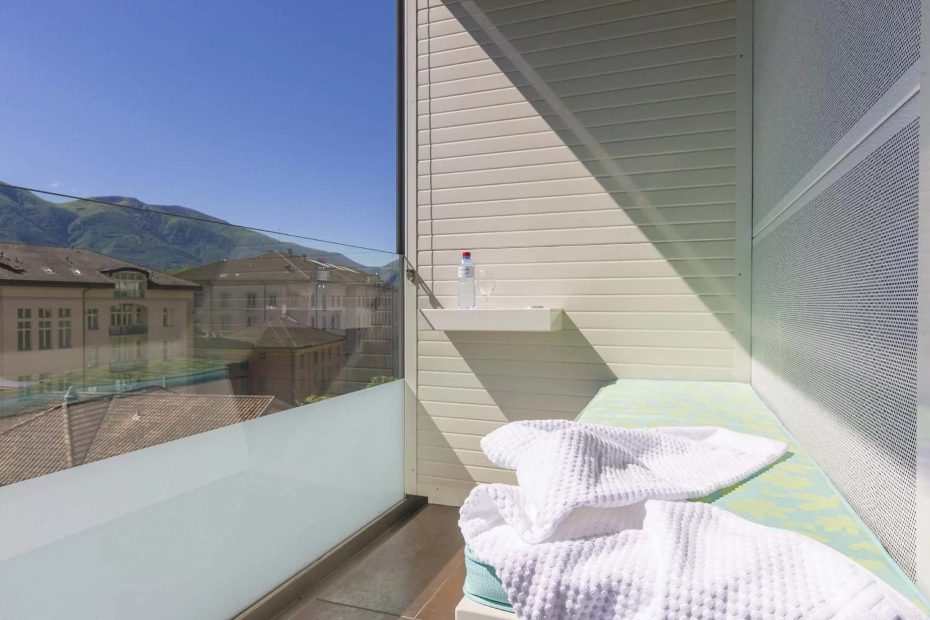 Twin Room with Balcony Single Use in Hotel Muralto Locarno