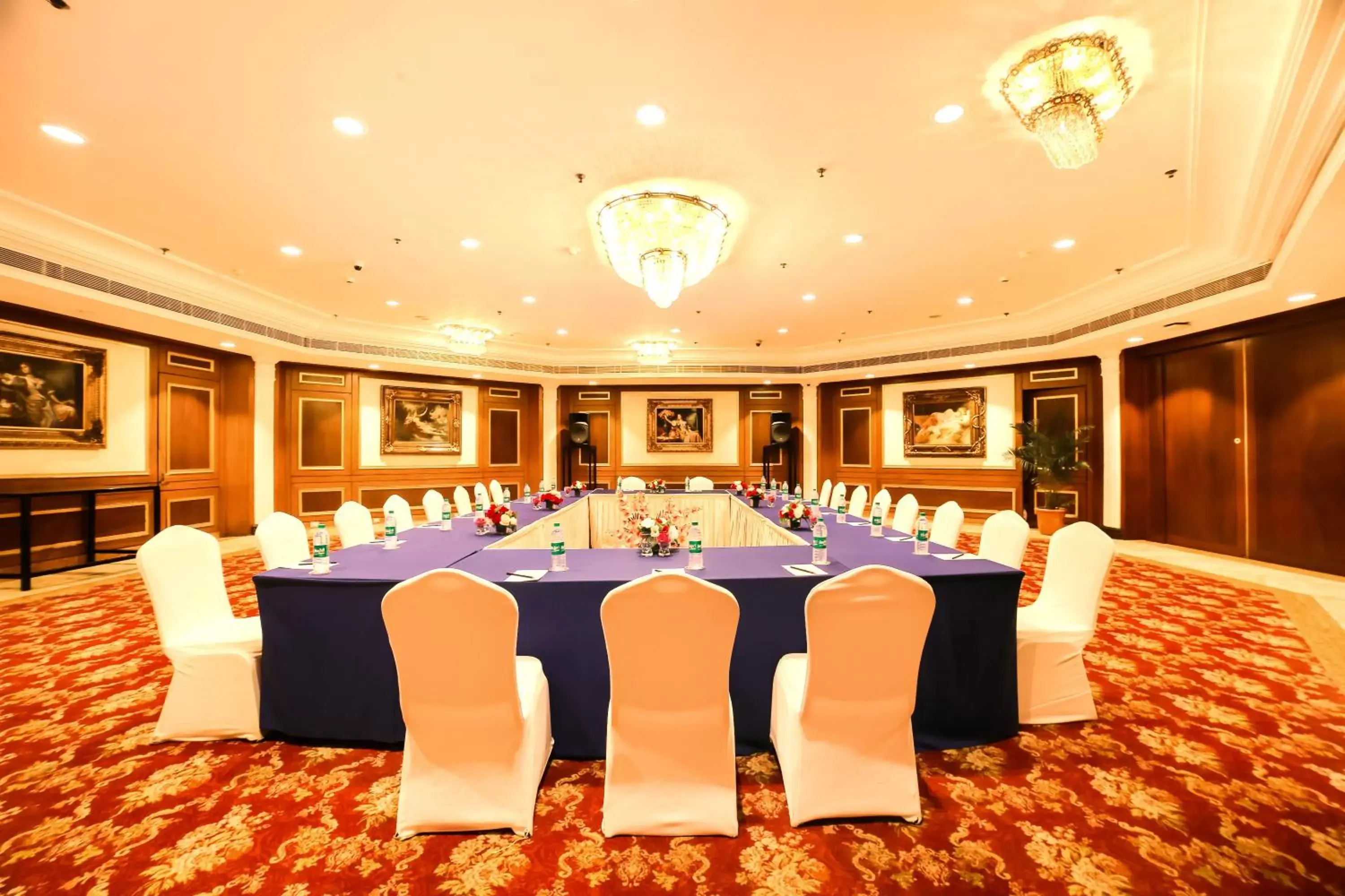 Meeting/conference room in Hotel The Royal Plaza