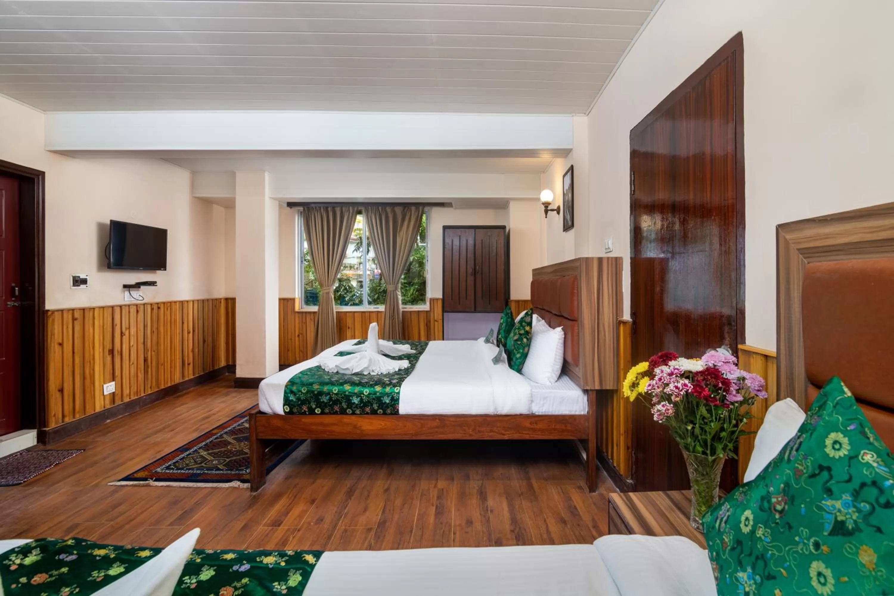 Bed in Muscatel Roma - 400 Mts from Mall Road