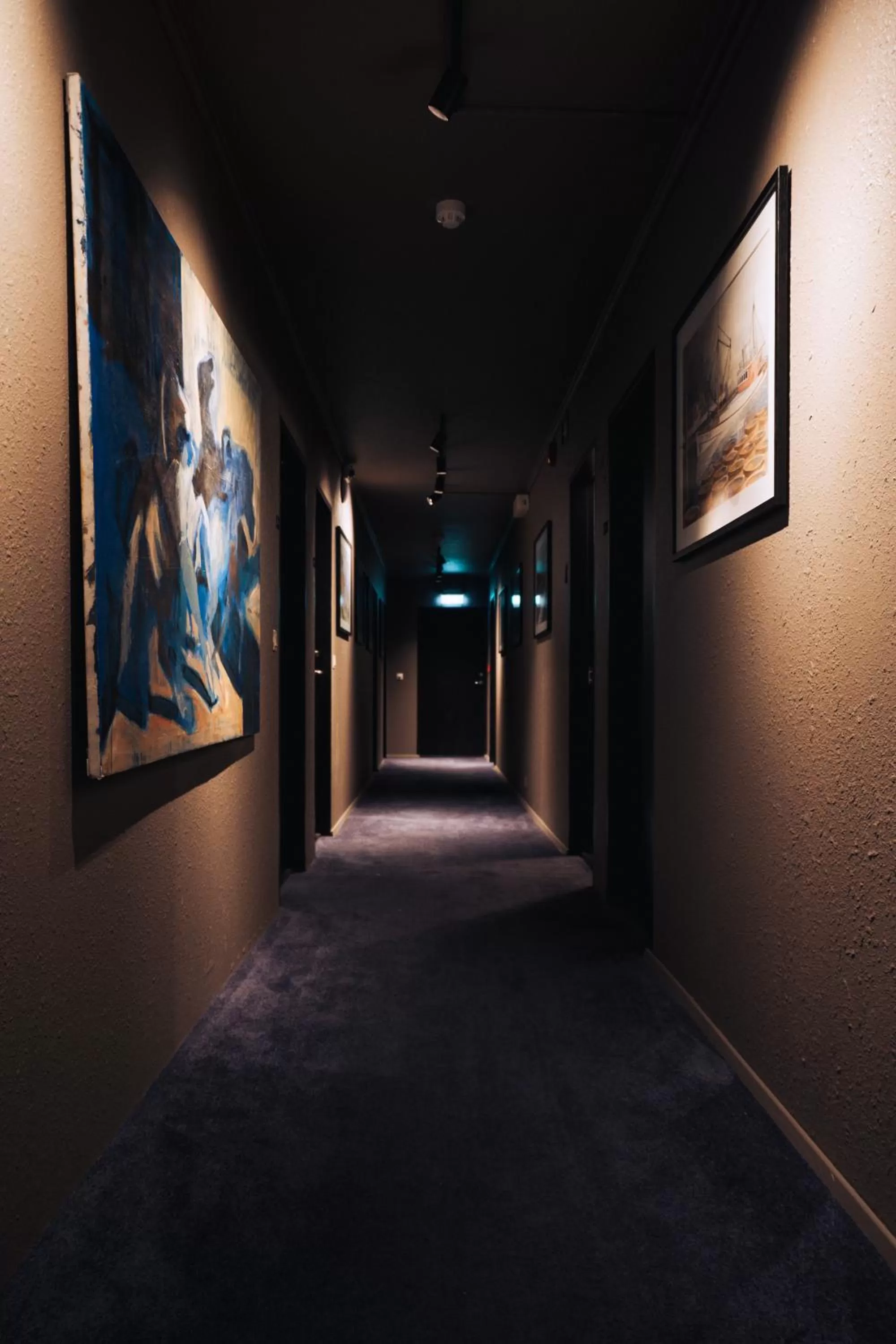 Facade/entrance in Brim Hotel