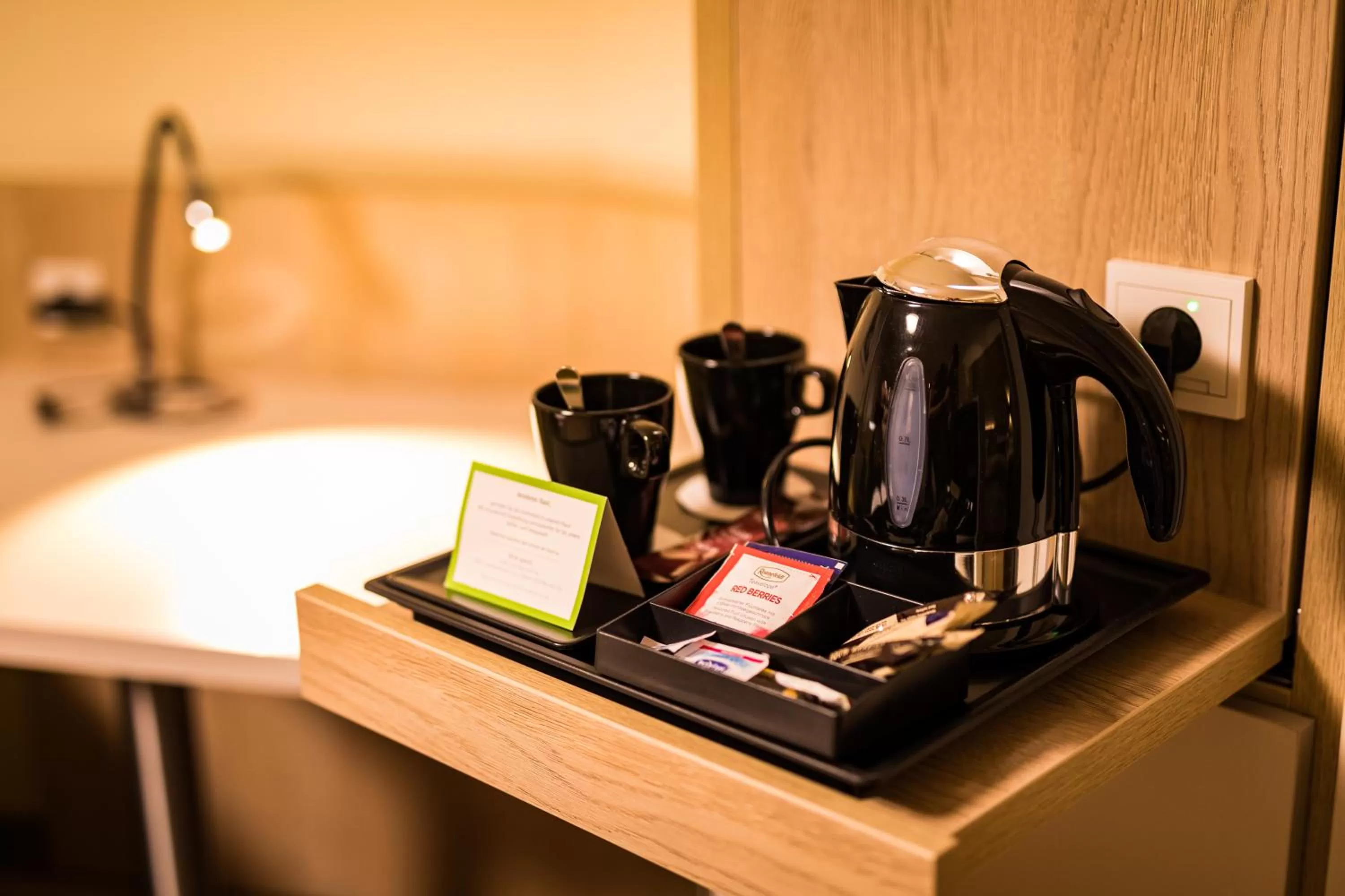Coffee/tea facilities in First Inn Hotel Zwickau