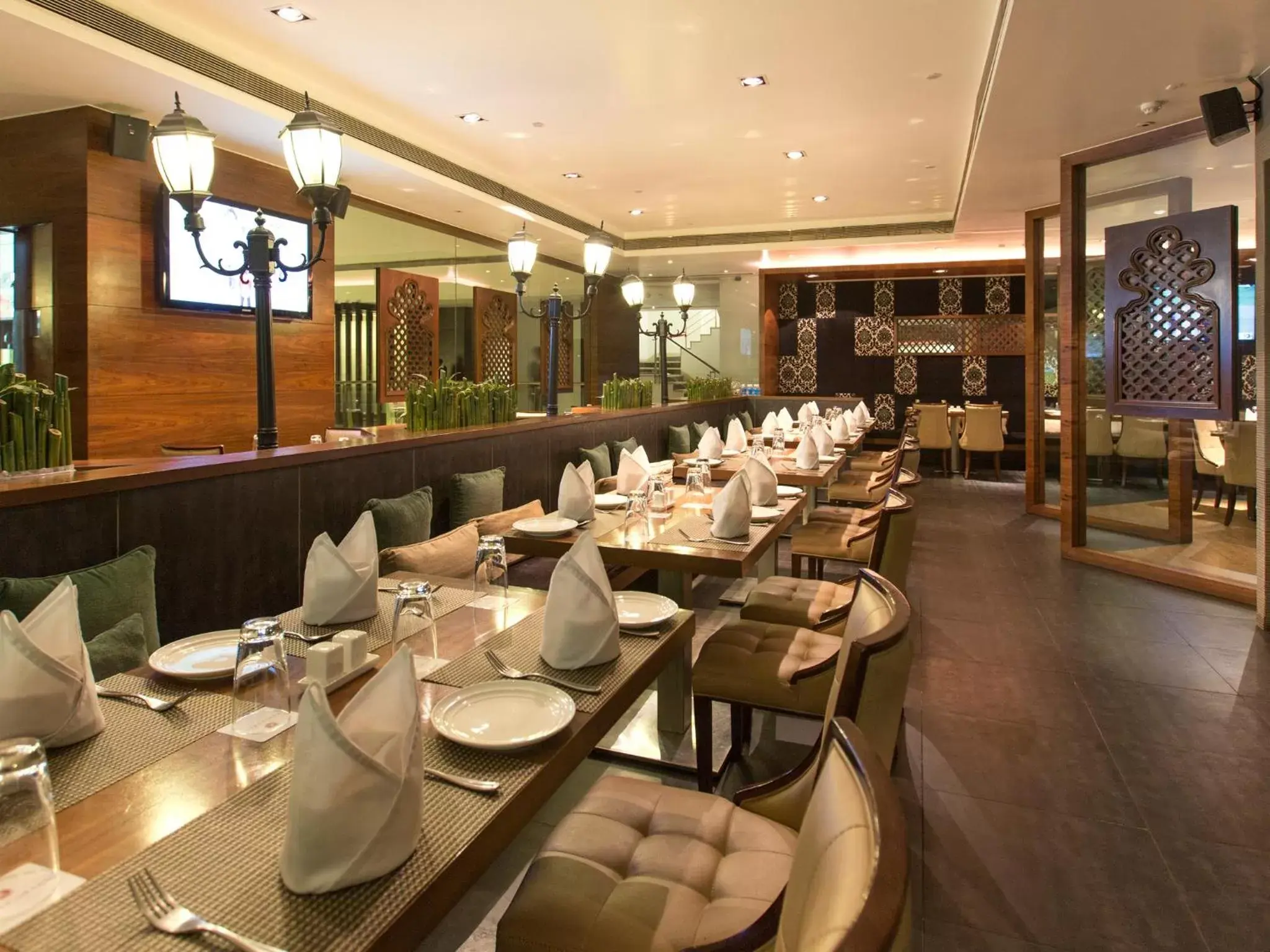Restaurant/Places to Eat in Ramee Grand Hotel and Spa, Pune