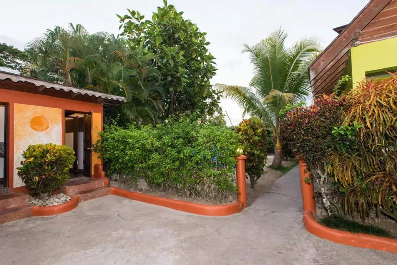 Garden view, Property Building in Sunrise Club Hotel