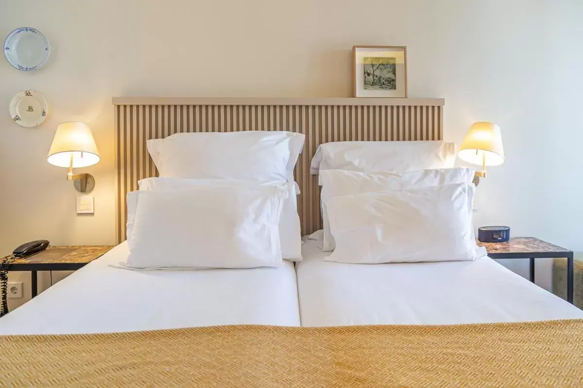 Bedroom, Bed in Memmo Alfama - Design Hotels