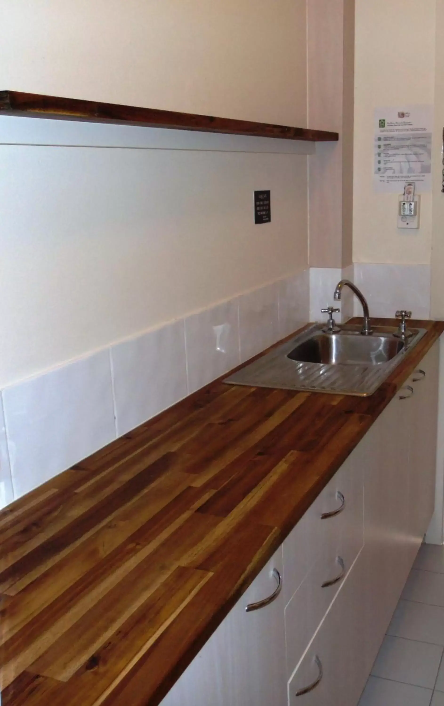 Kitchen or kitchenette, Kitchen/Kitchenette in Ballina Beach Resort