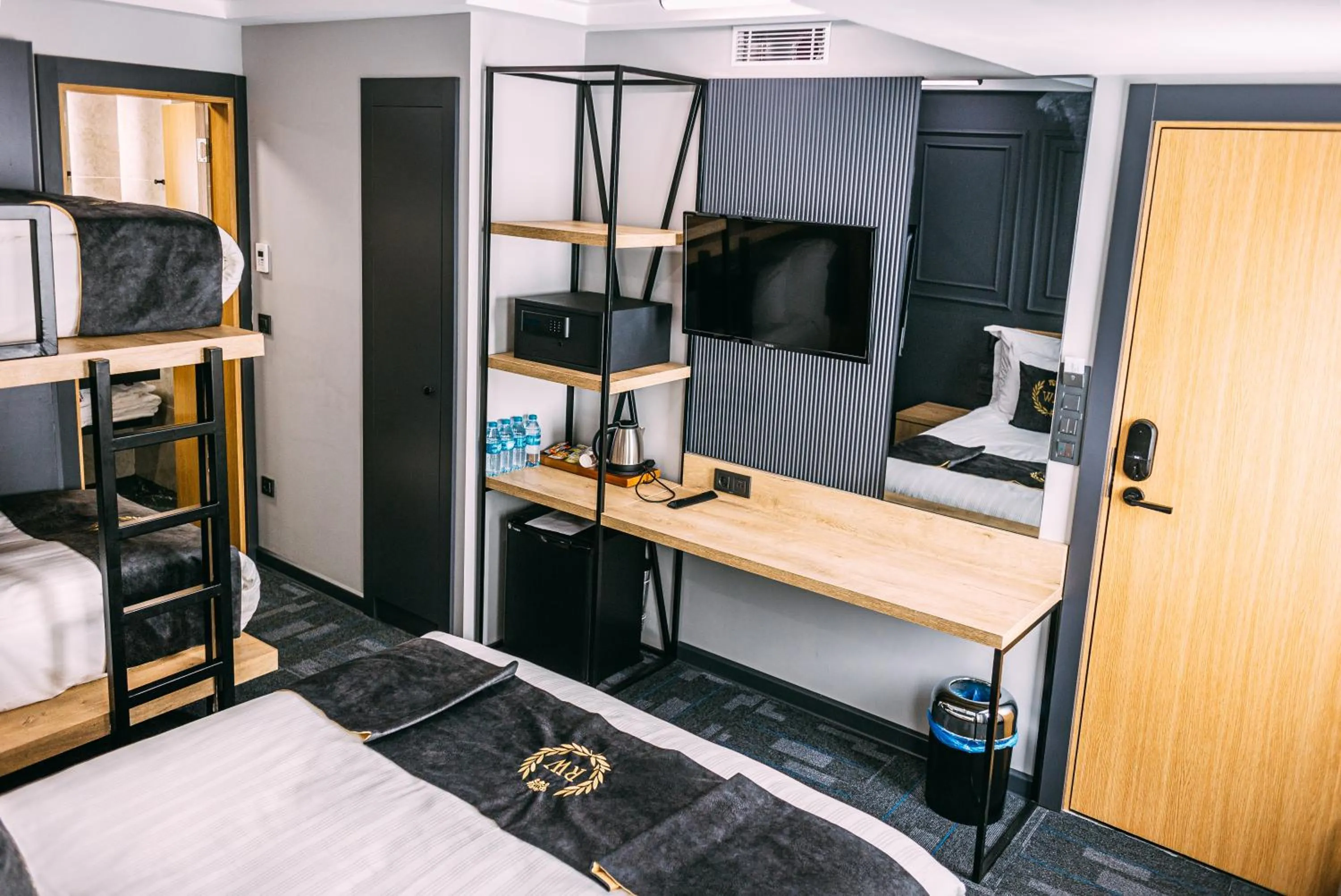 Bed in RW BOUTIQUE HOTEL