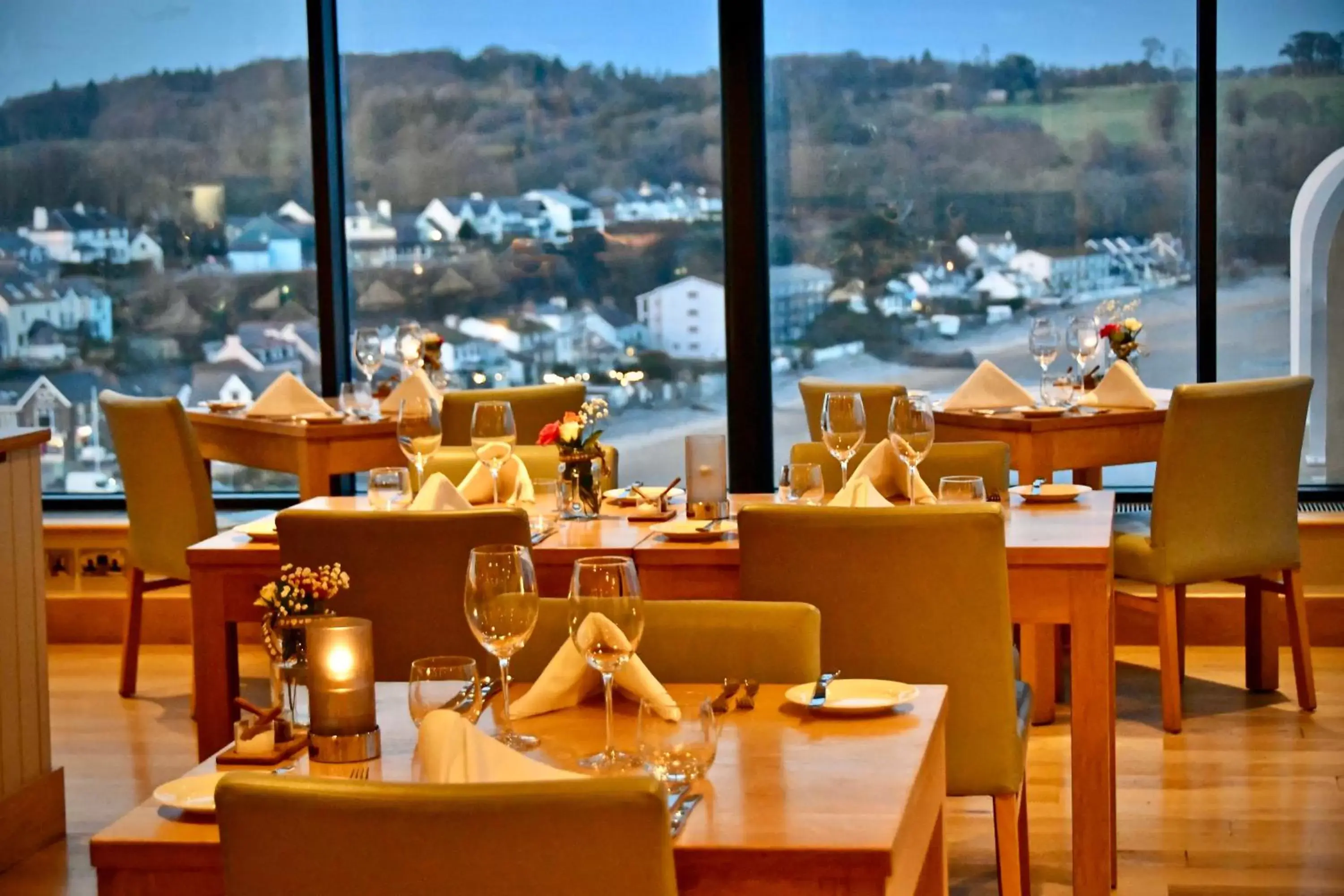 Restaurant/Places to Eat in St Brides Spa Hotel