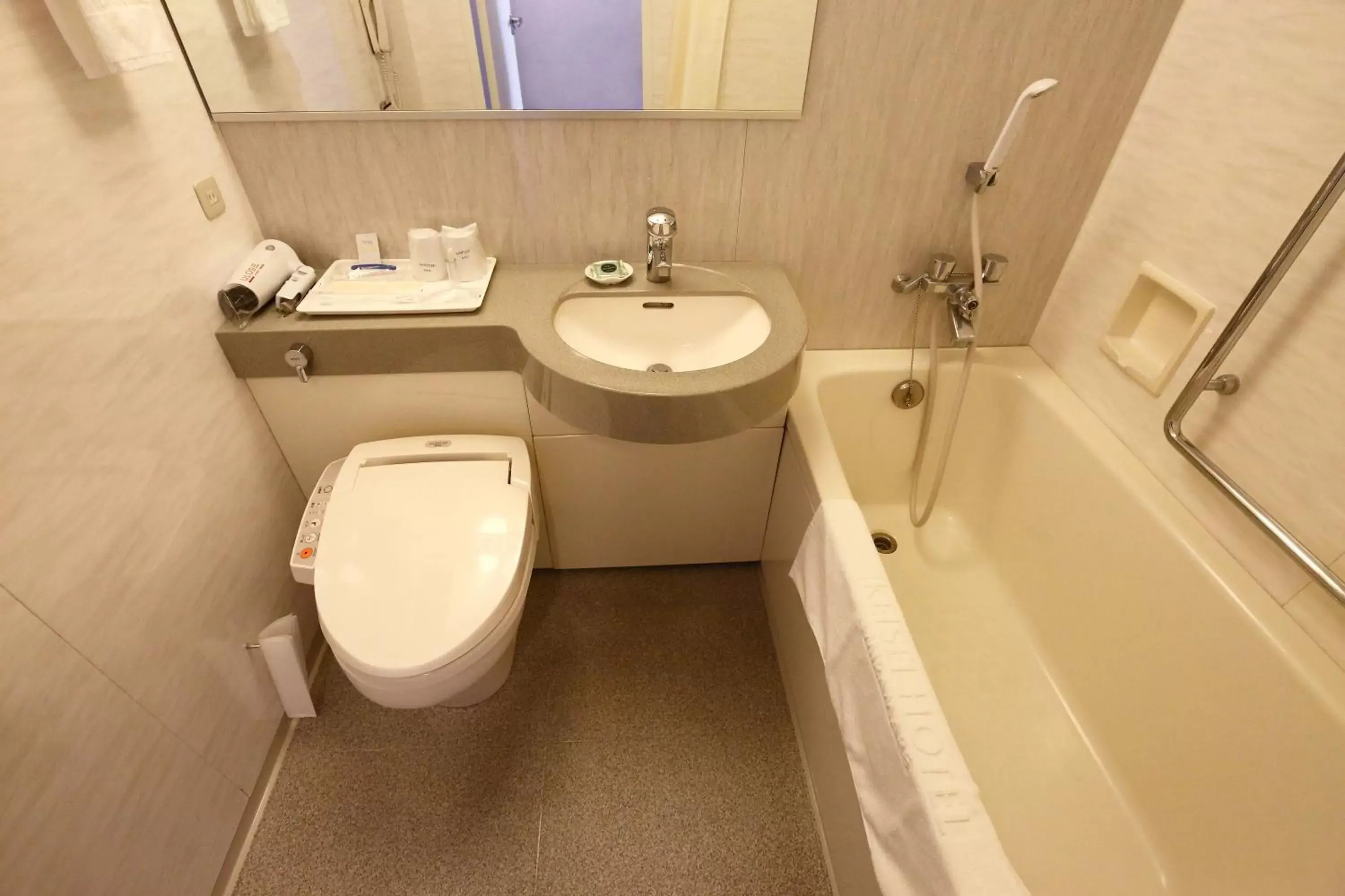 Shower, Bathroom in Keisei Hotel Miramare