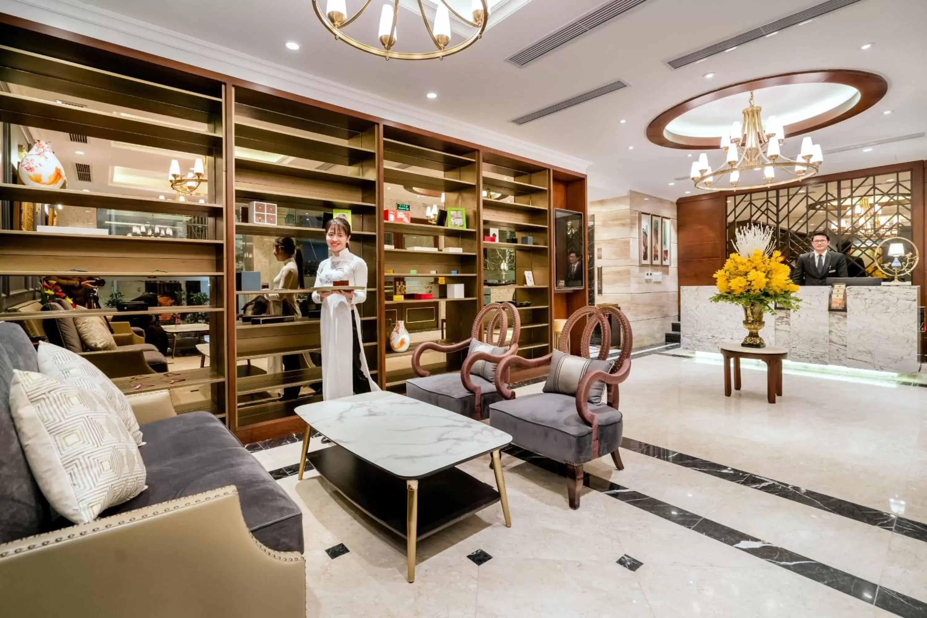 Lobby or reception in Conifer Grand Hotel Lobby or reception in Conifer Grand Hotel