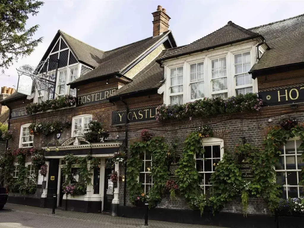 Property Building in The Castle Inn Hotel