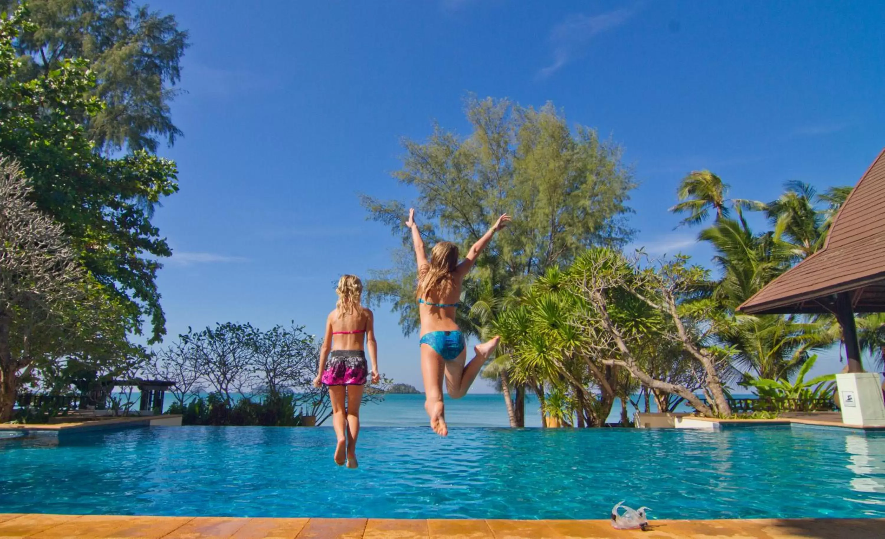 Swimming pool in Barali Beach Resort Koh Chang Swimming pool in Barali Beach Resort Koh Chang