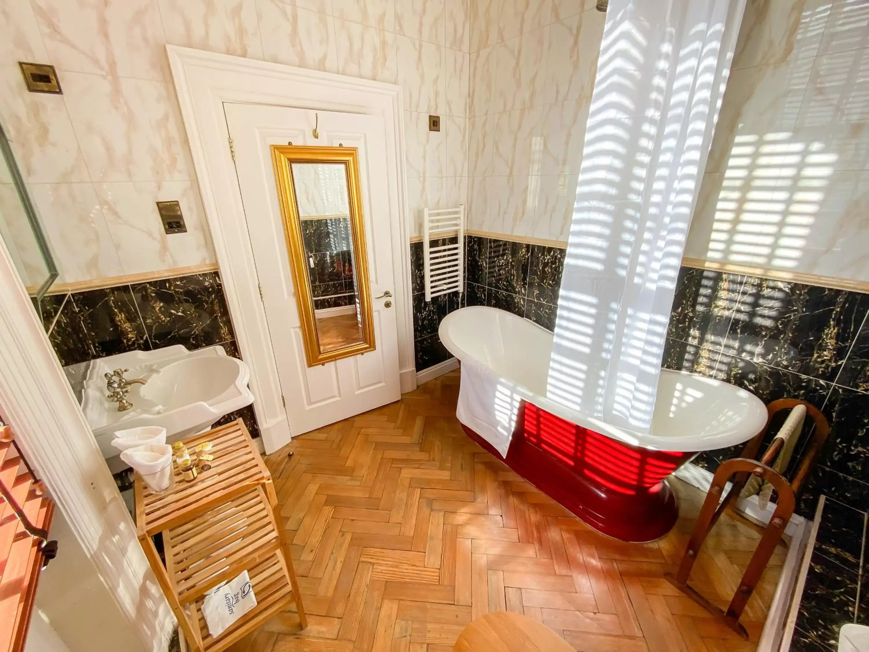 Bathroom in St Giles House Hotel