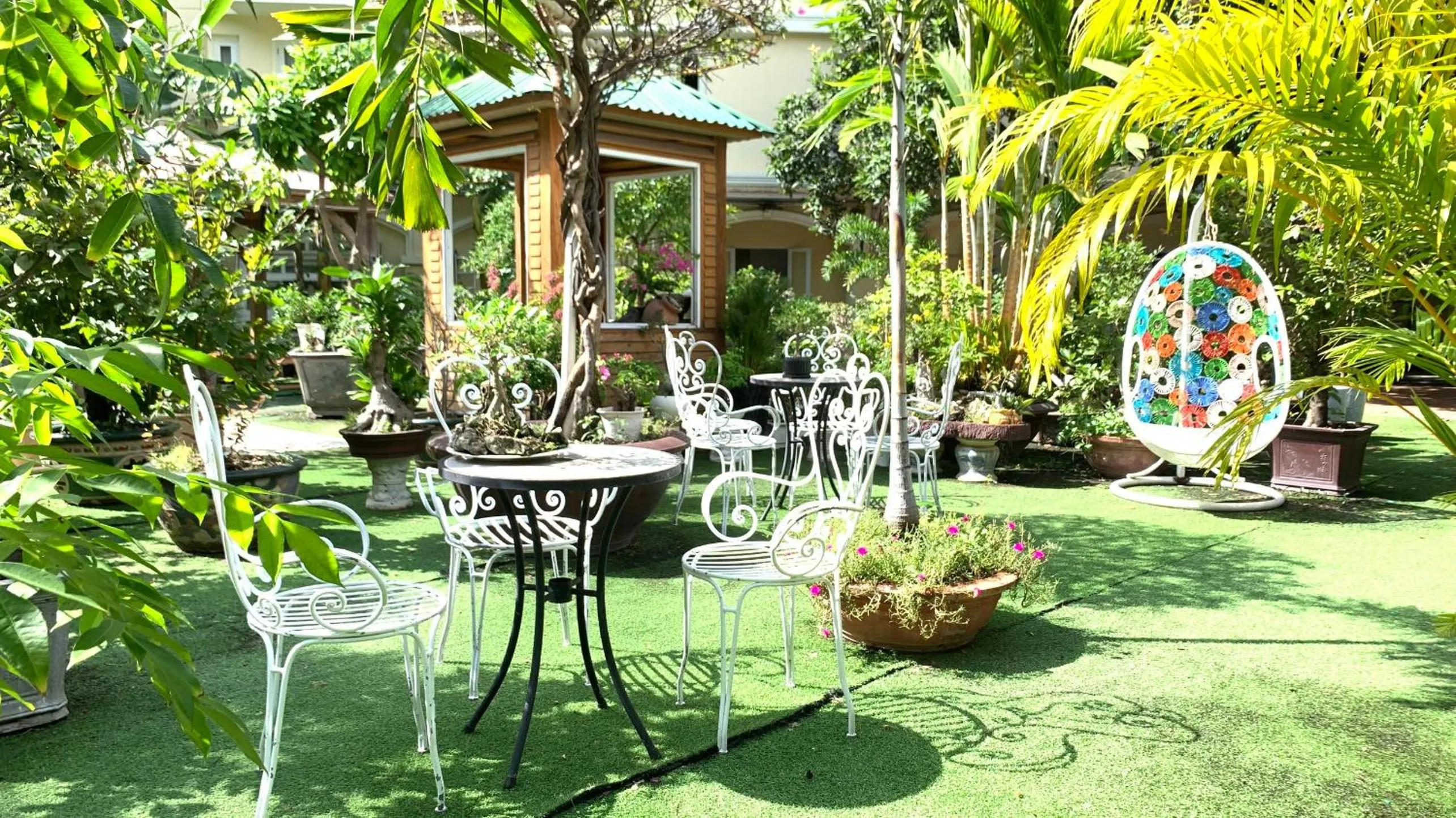 Garden in Tran Vien Dong Hotel