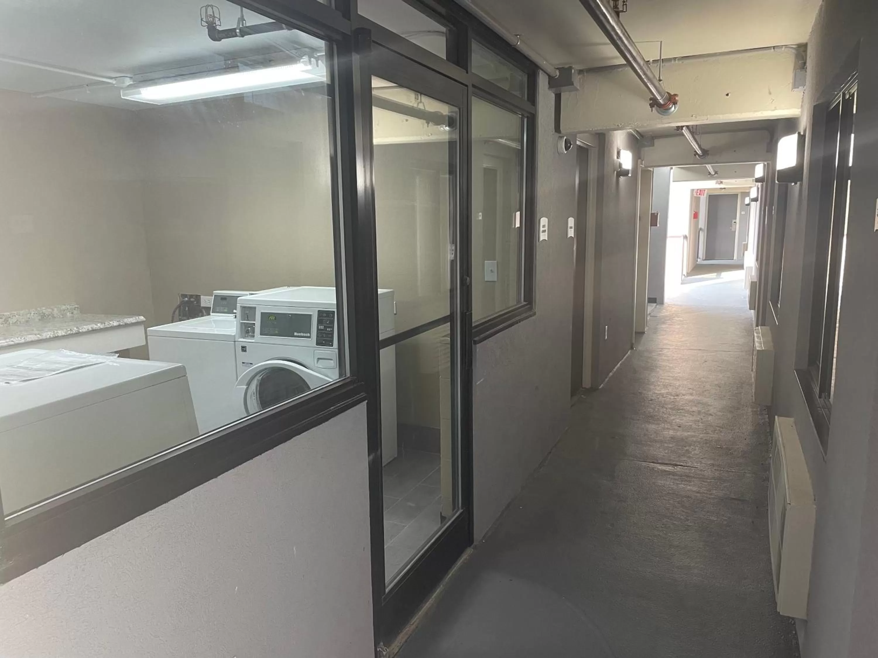 laundry in Comfort Inn & Suites Spring Lake - Fayetteville near Fort Bragg