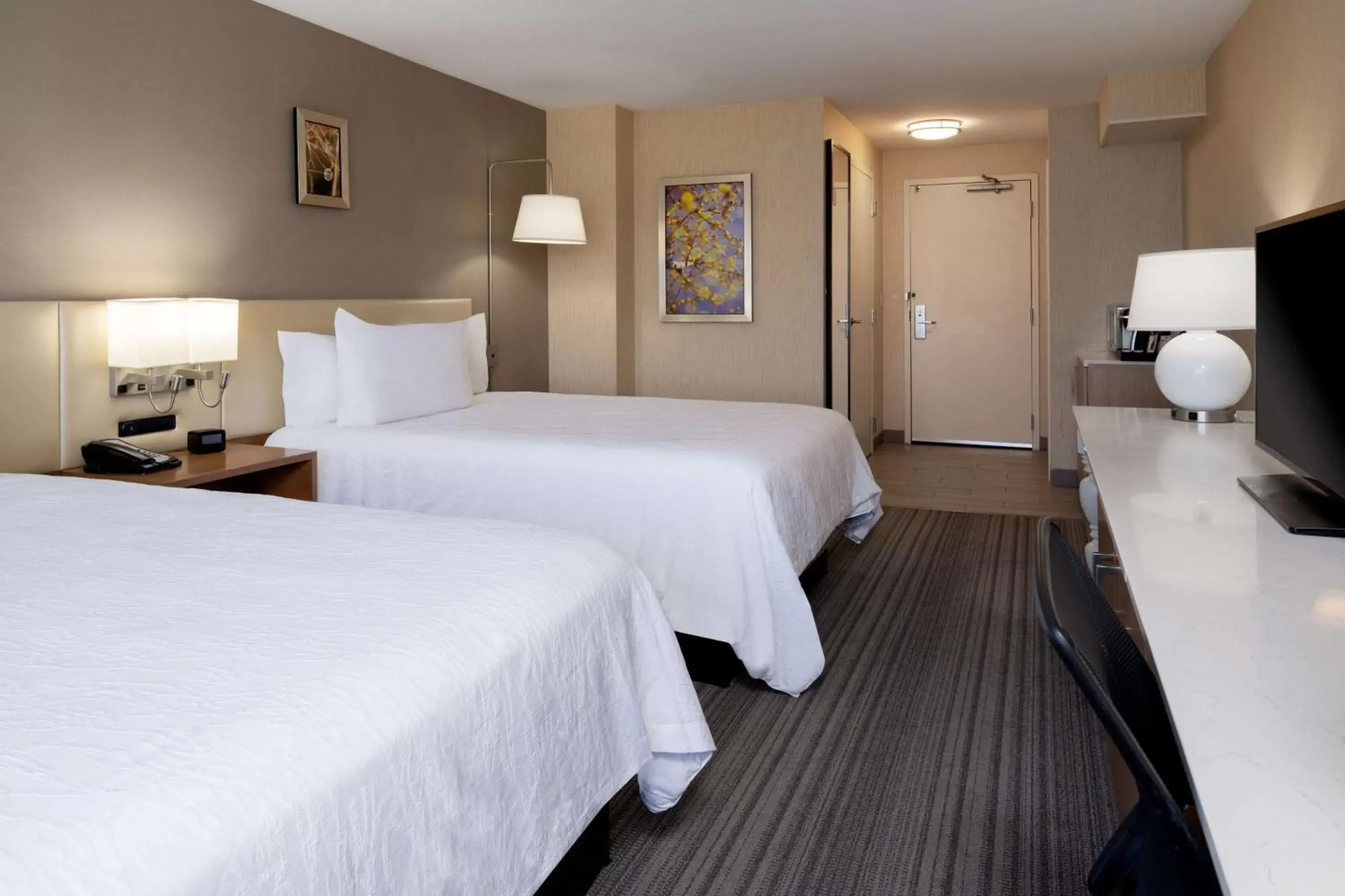 Queen Room with Two Queen Beds in Hilton Garden Inn Roseville