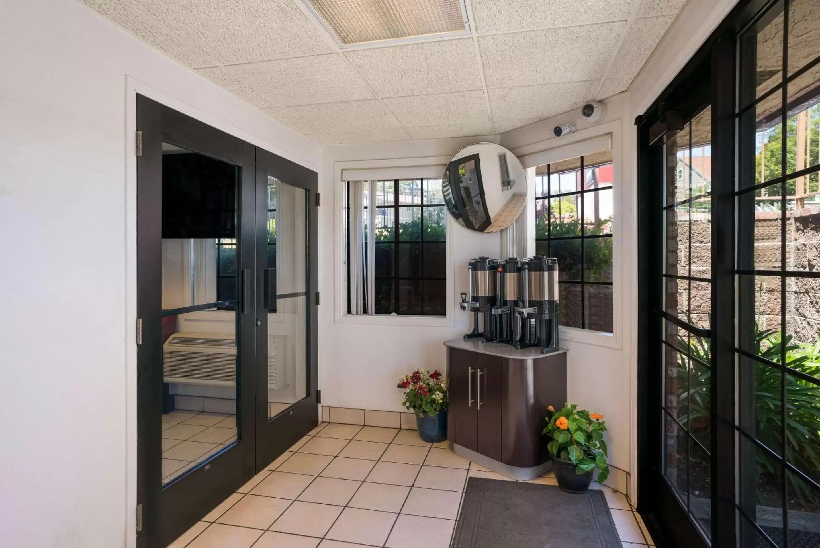 Lobby or reception in Econo Lodge Lobby or reception in Econo Lodge