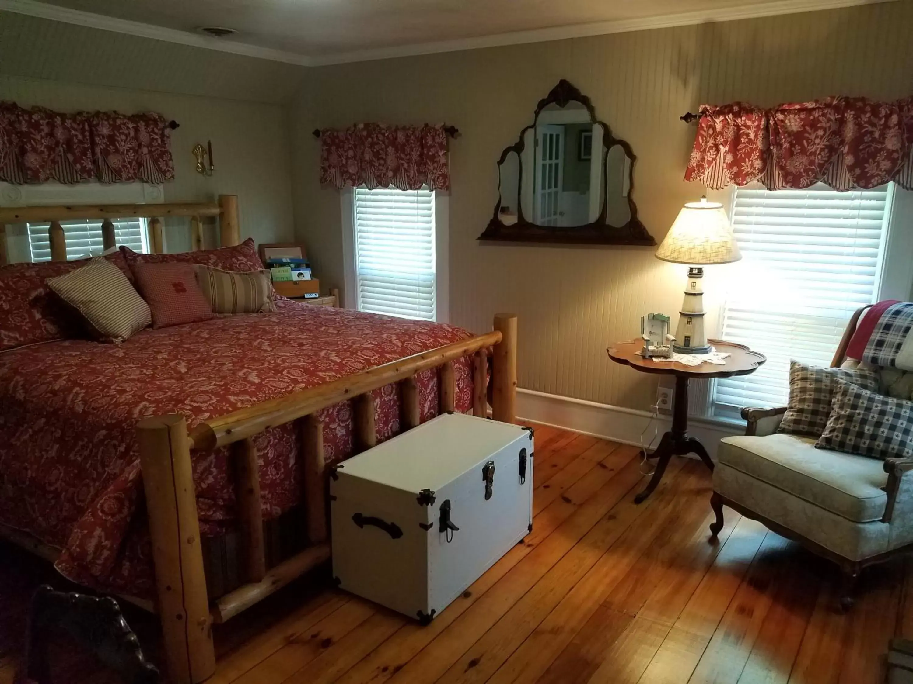 Superior King Room in Dragonfly Bed and Breakfast