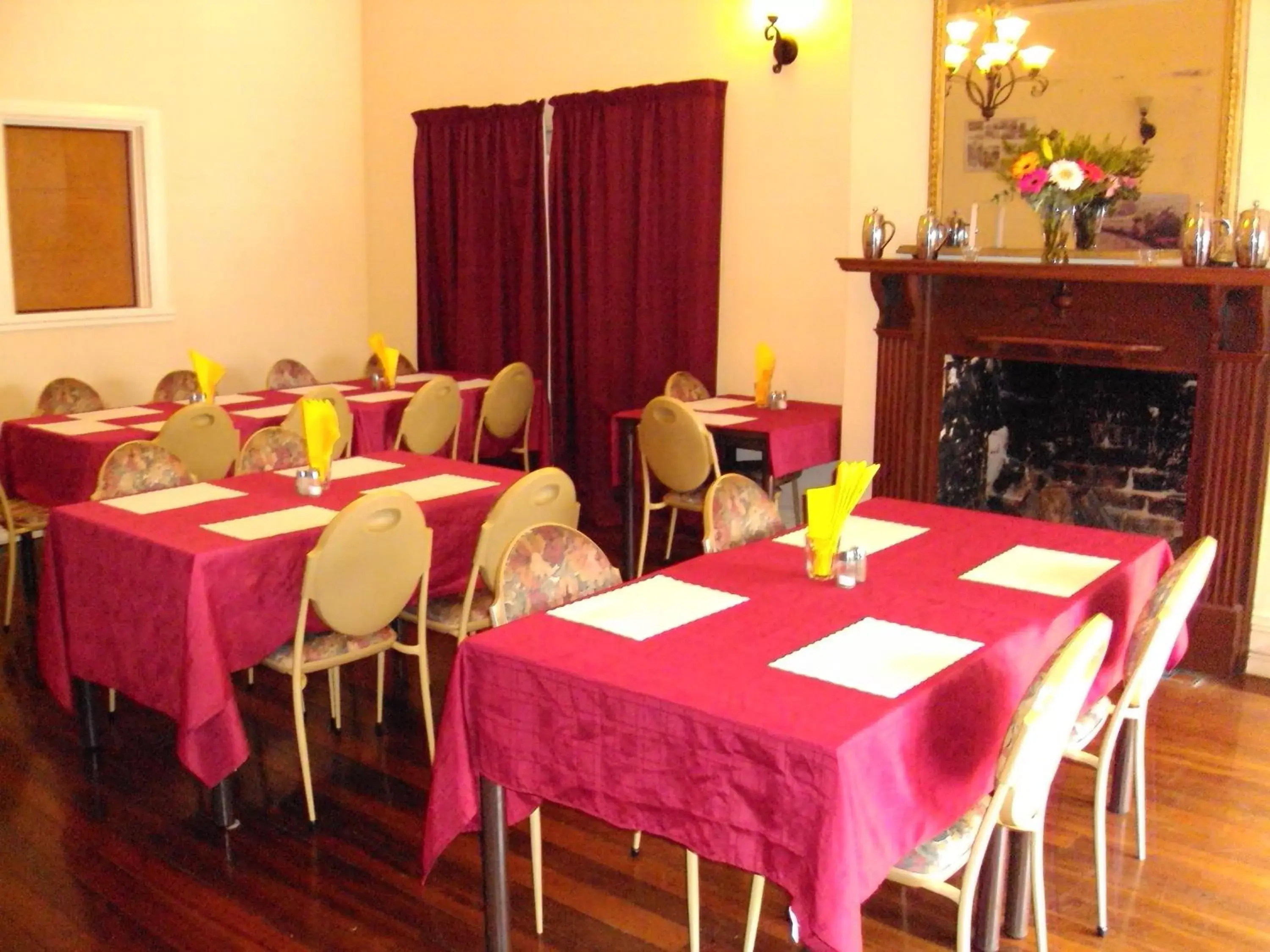 Restaurant/places to eat in Budget Motel Restaurant/places to eat in Budget Motel