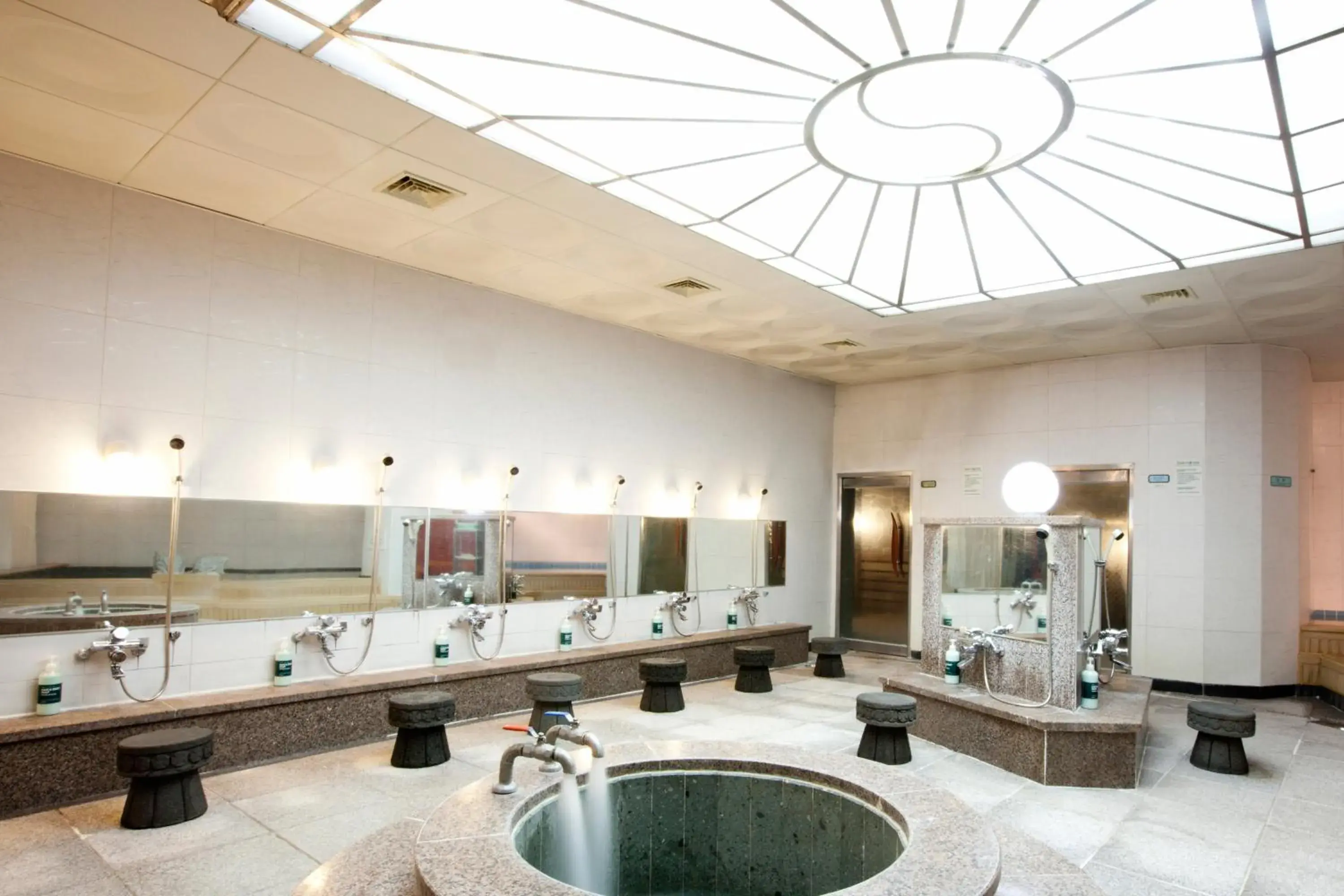 Fitness centre/facilities in Seogwipo KAL Hotel Fitness centre/facilities in Seogwipo KAL Hotel