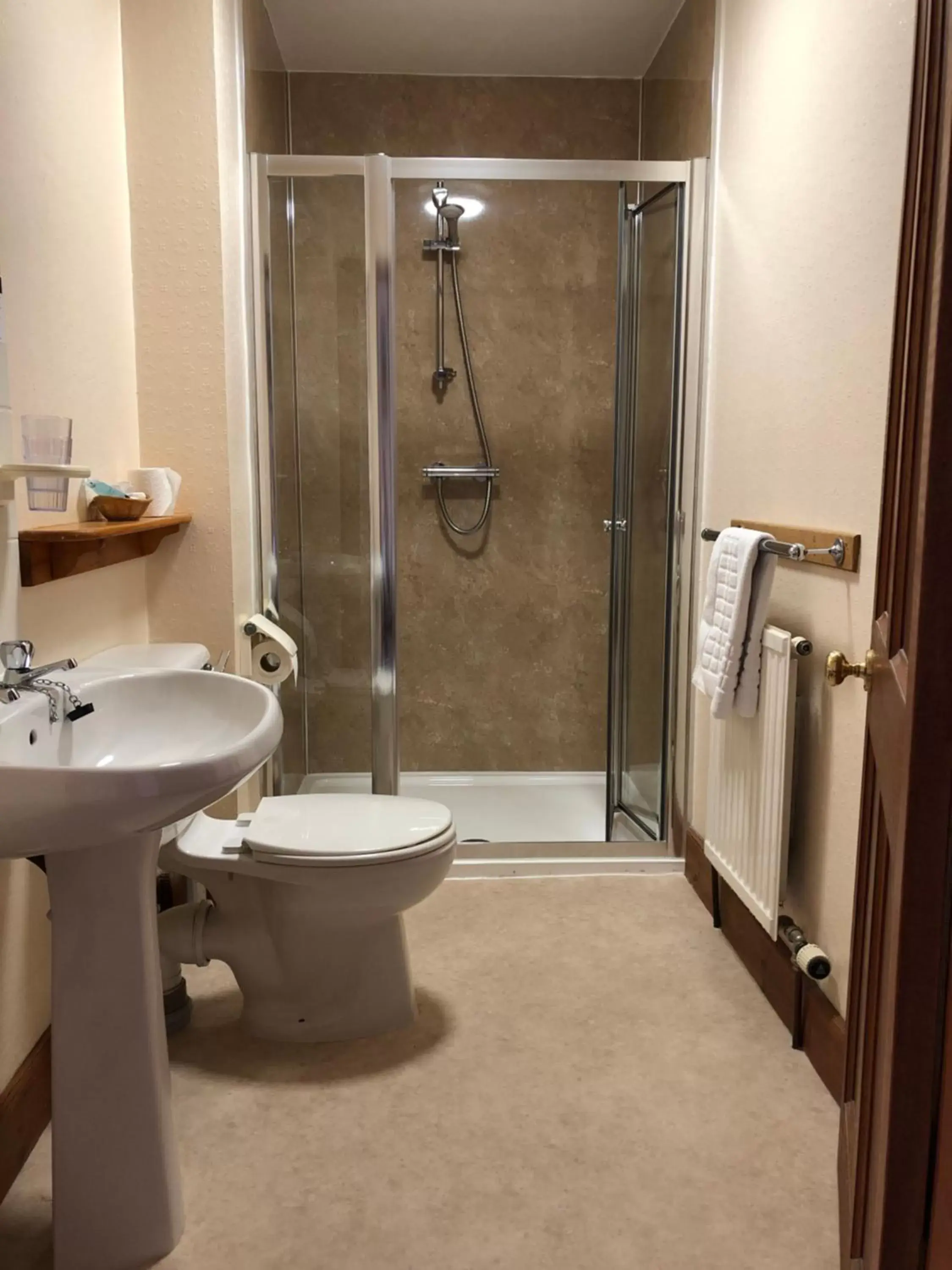 Shower, Bathroom in Westerlea Hotel Nairn