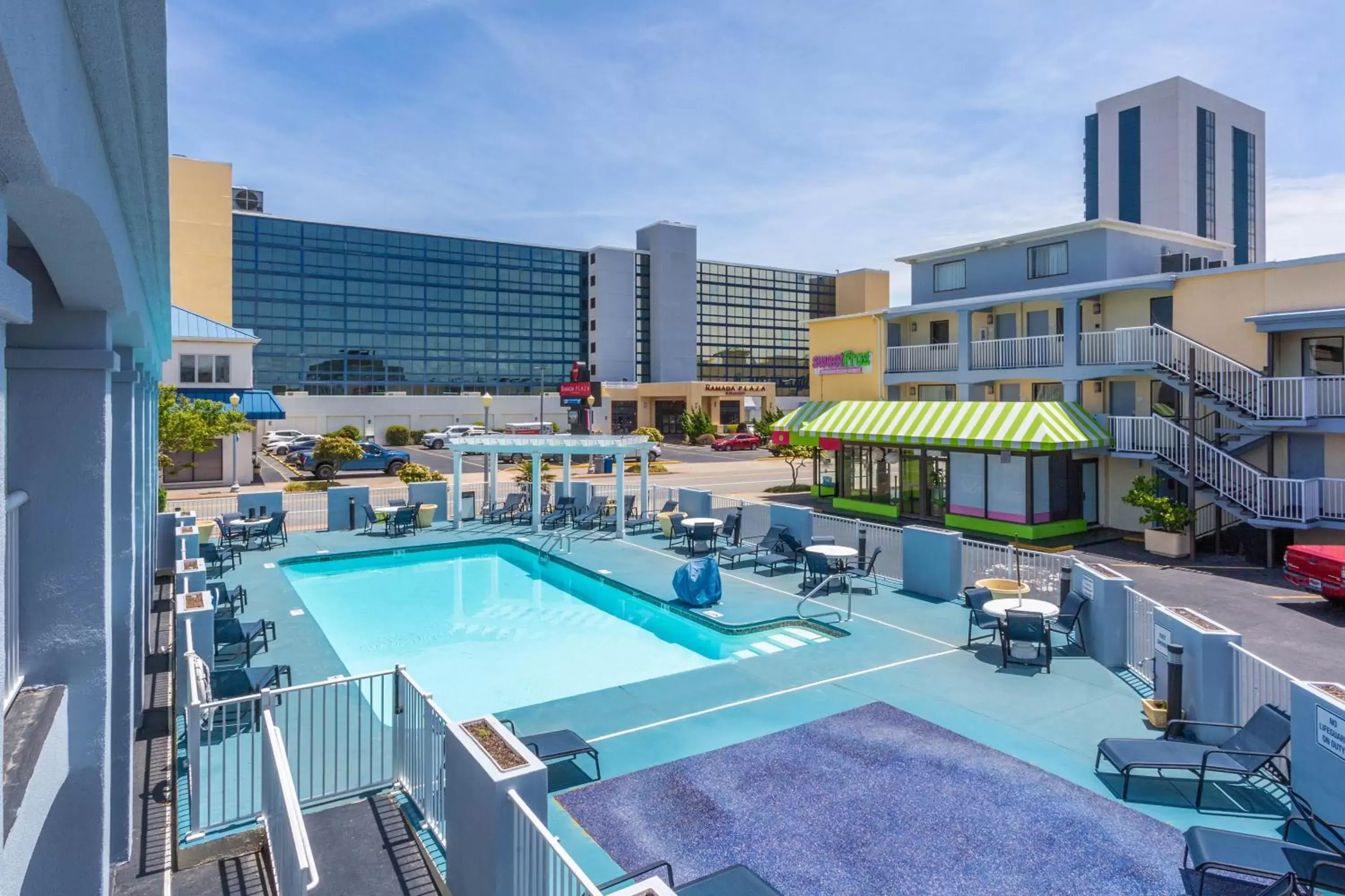 Bird's eye view, Pool View in Ramada by Wyndham Virginia Beach