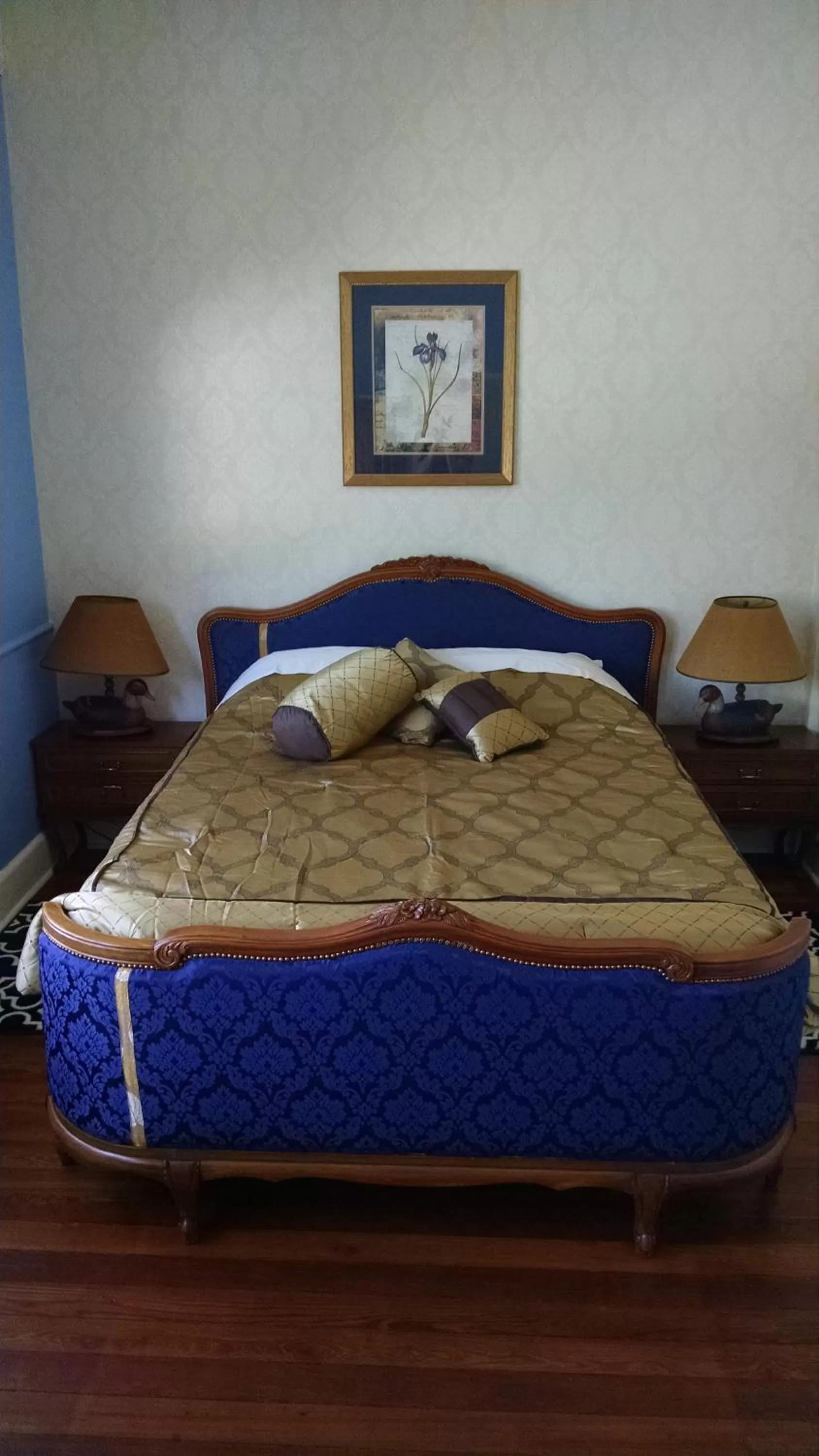 Property building, Bed in Fruits of Vienna B&B