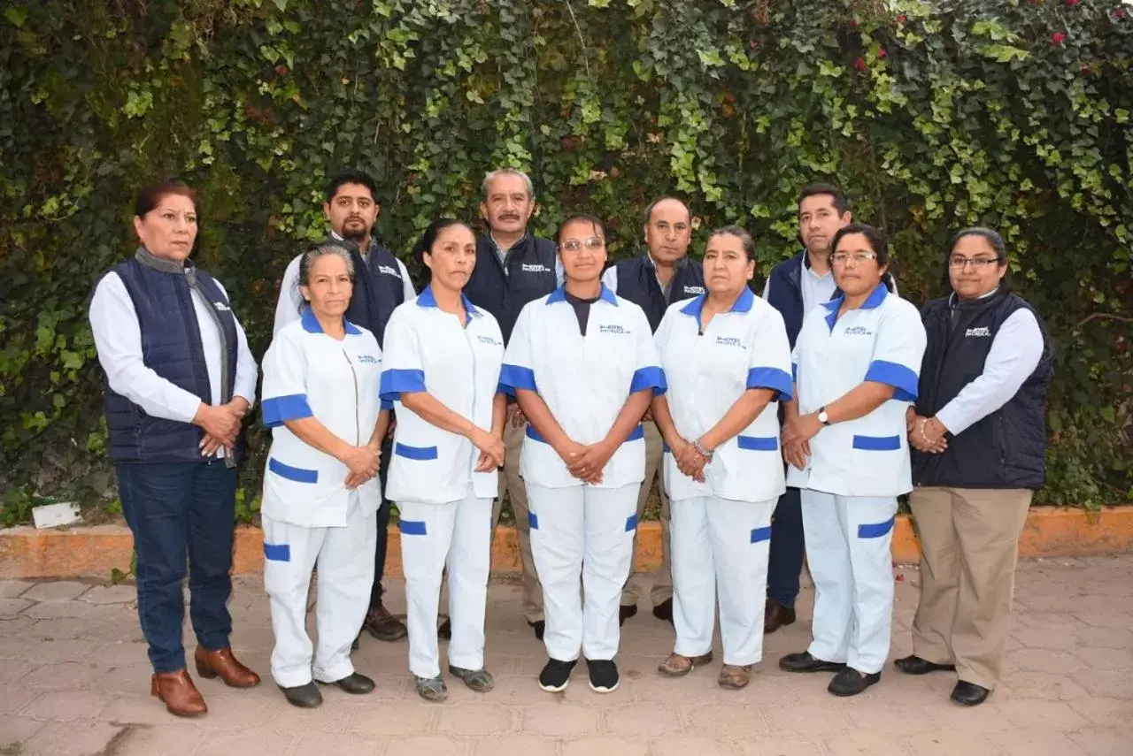 Staff in Hotel Pachuca Inn