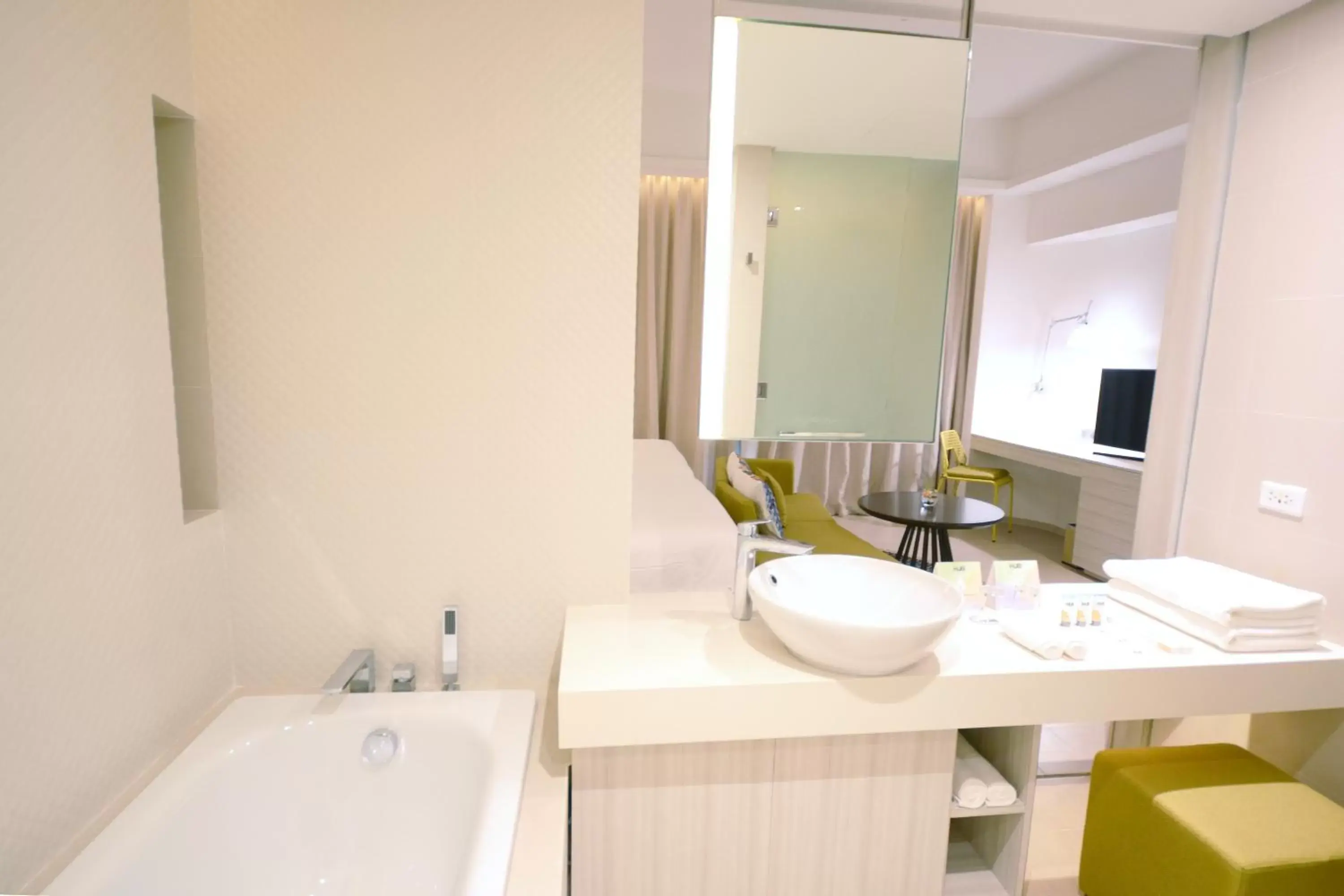 Bathroom in Hue Hotels and Resorts Puerto Princesa Managed by HII
