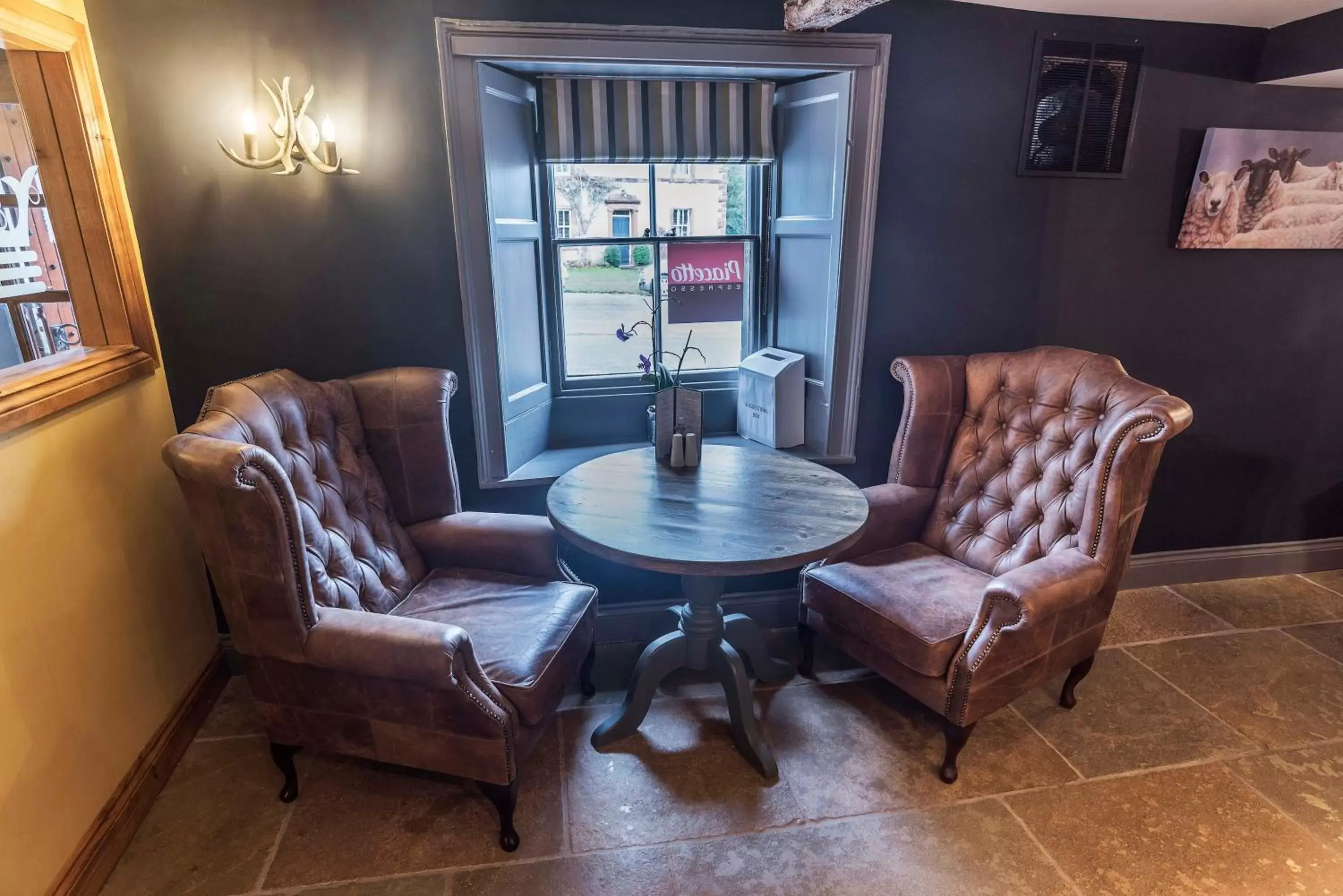 Seating Area in New Crown Inn